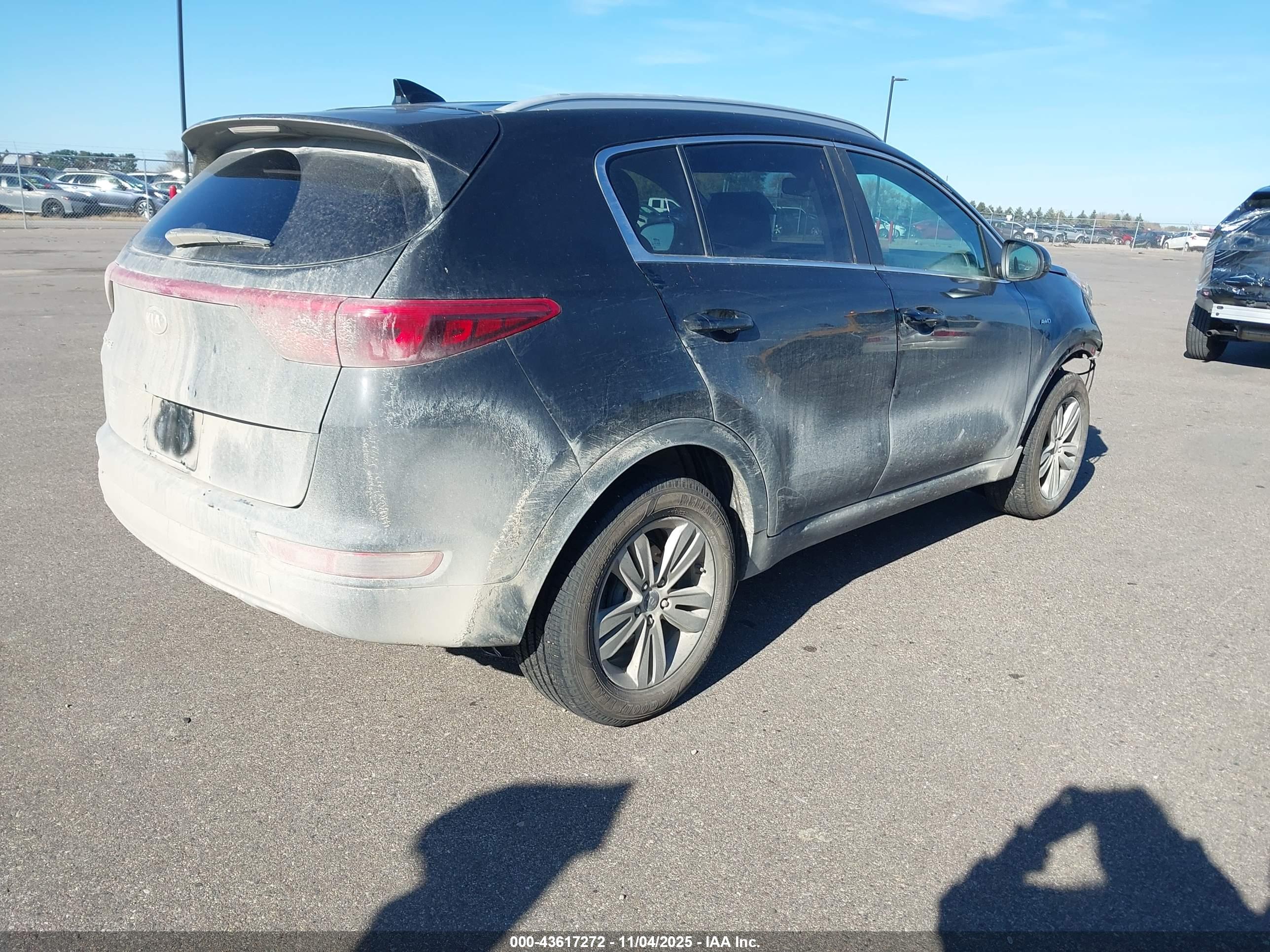 KIA SPORTAGE image 4