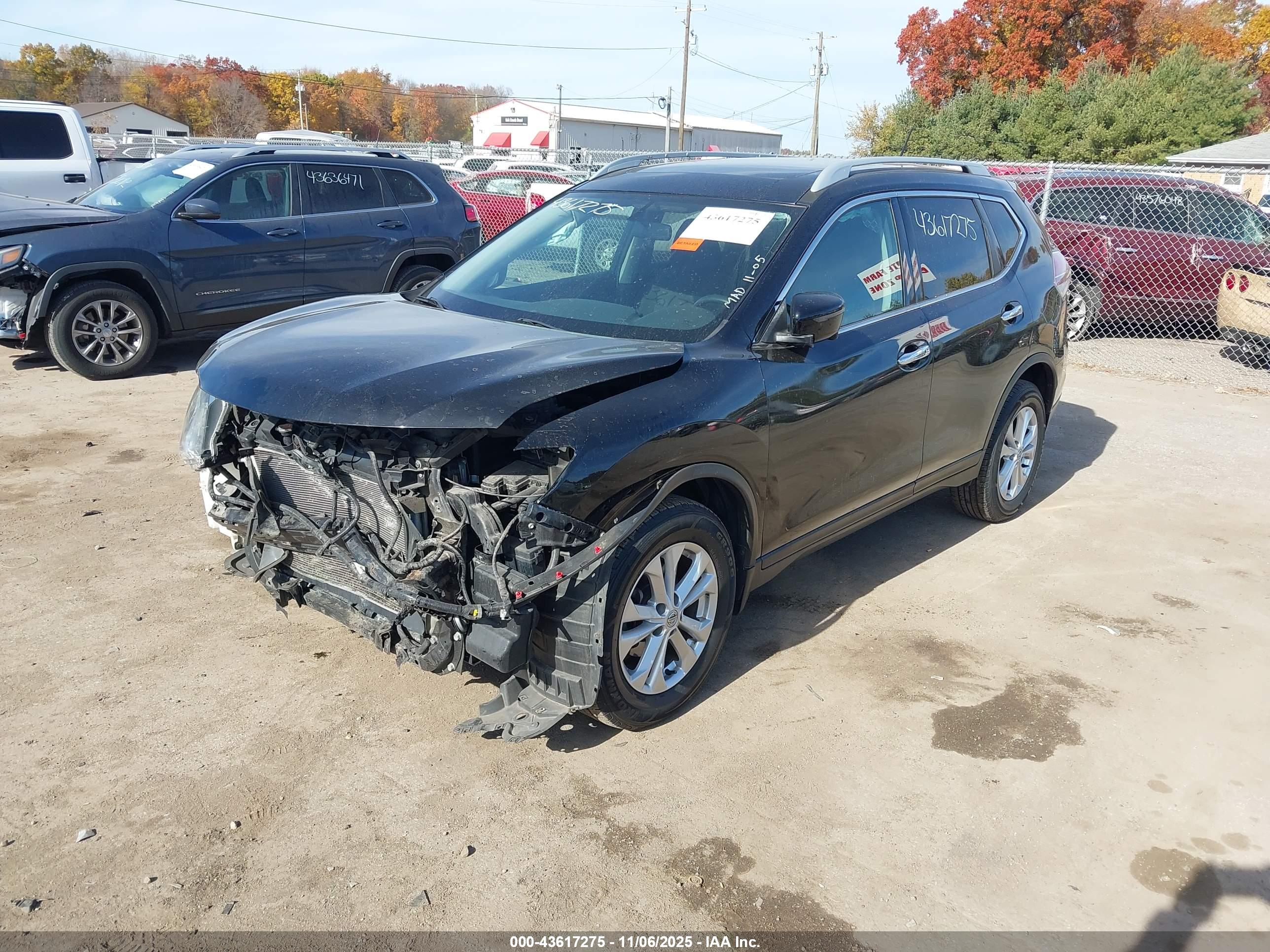 NISSAN ROGUE image 2