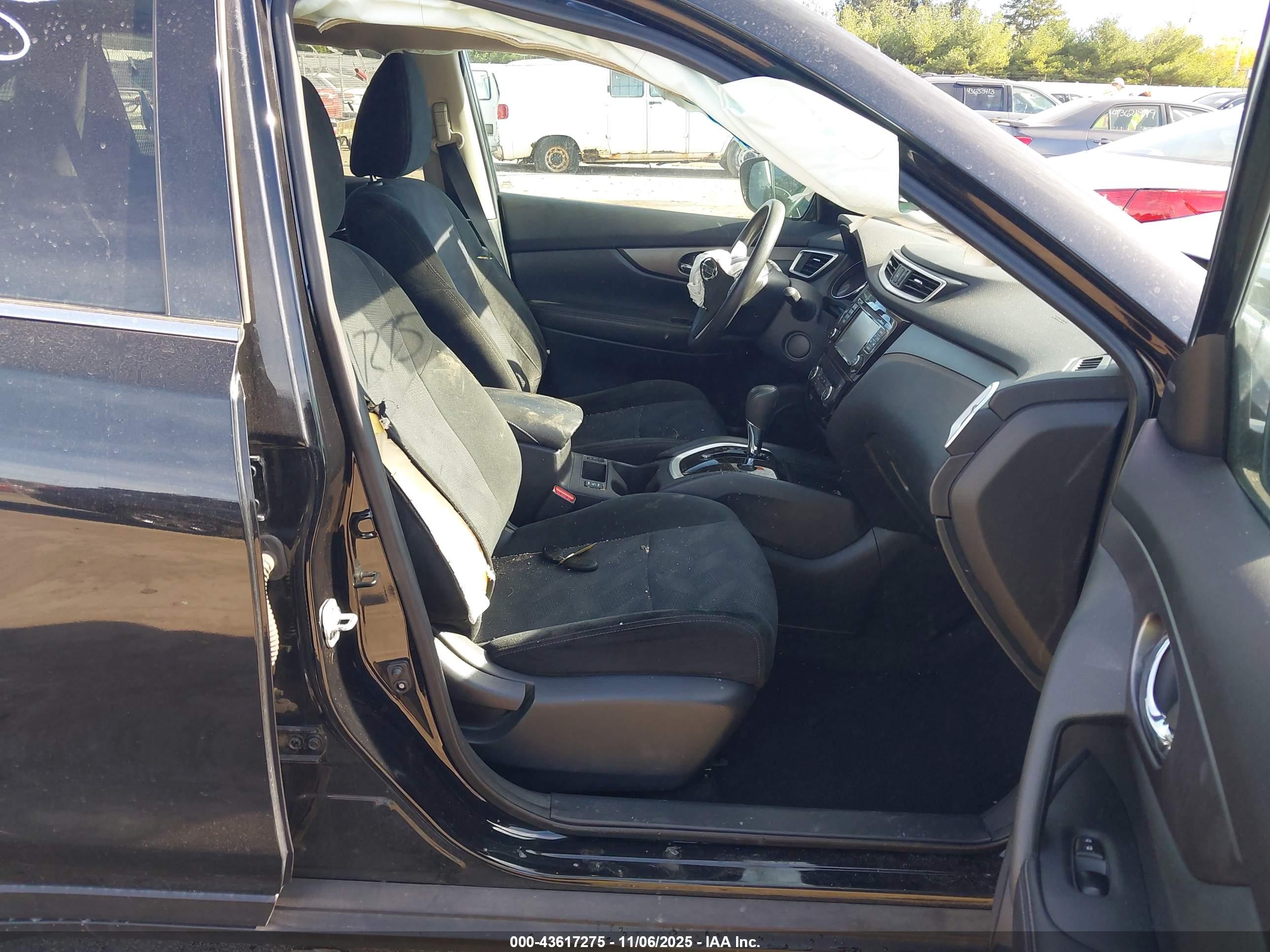 NISSAN ROGUE image 5