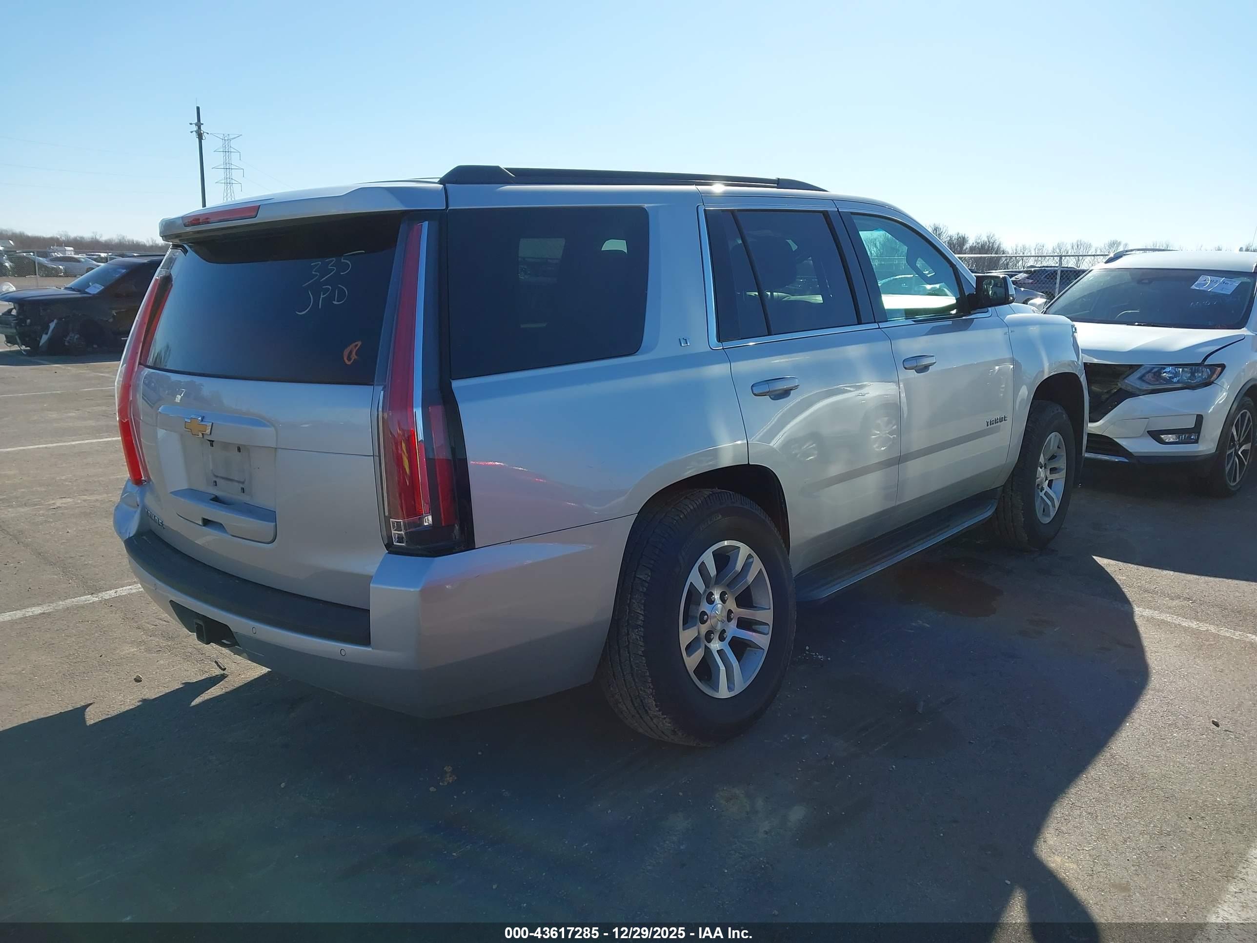 CHEVROLET TAHOE image 4