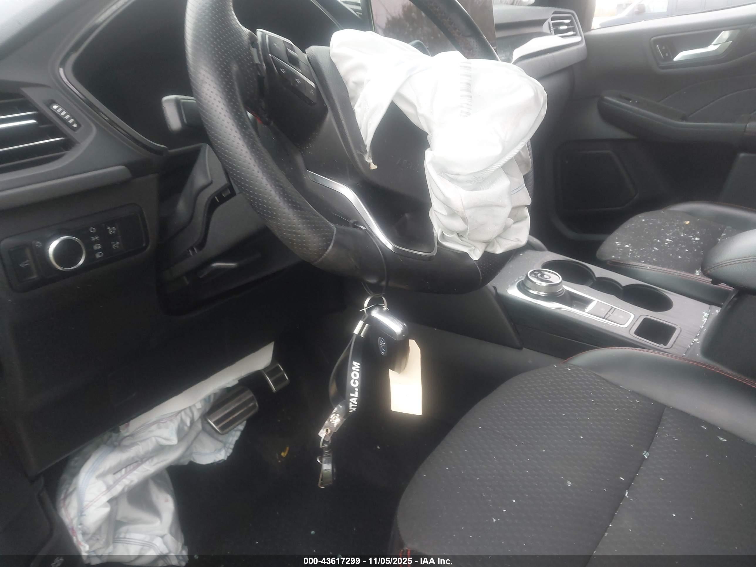FORD ESCAPE image 11