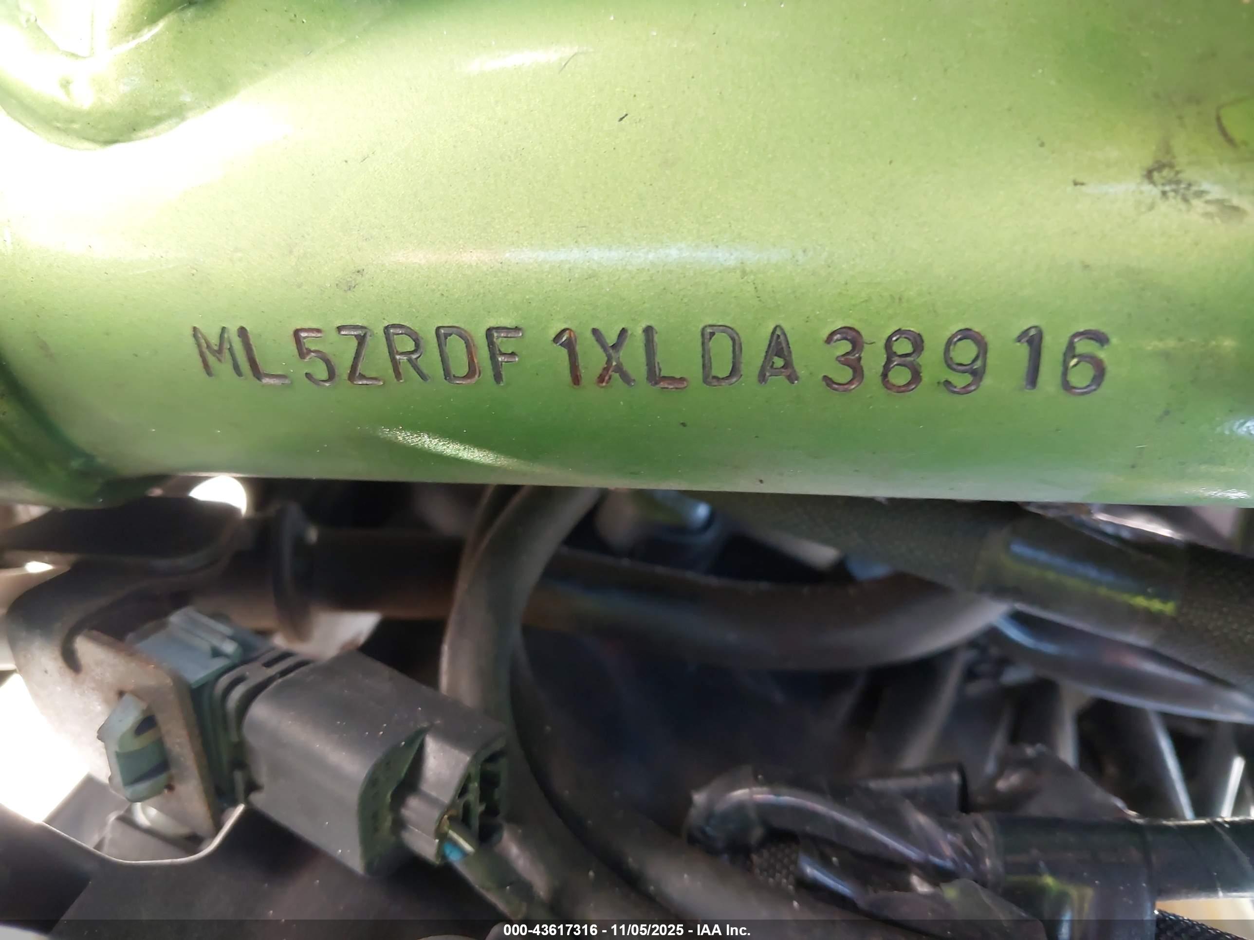 KAWASAKI ZR900 image 10