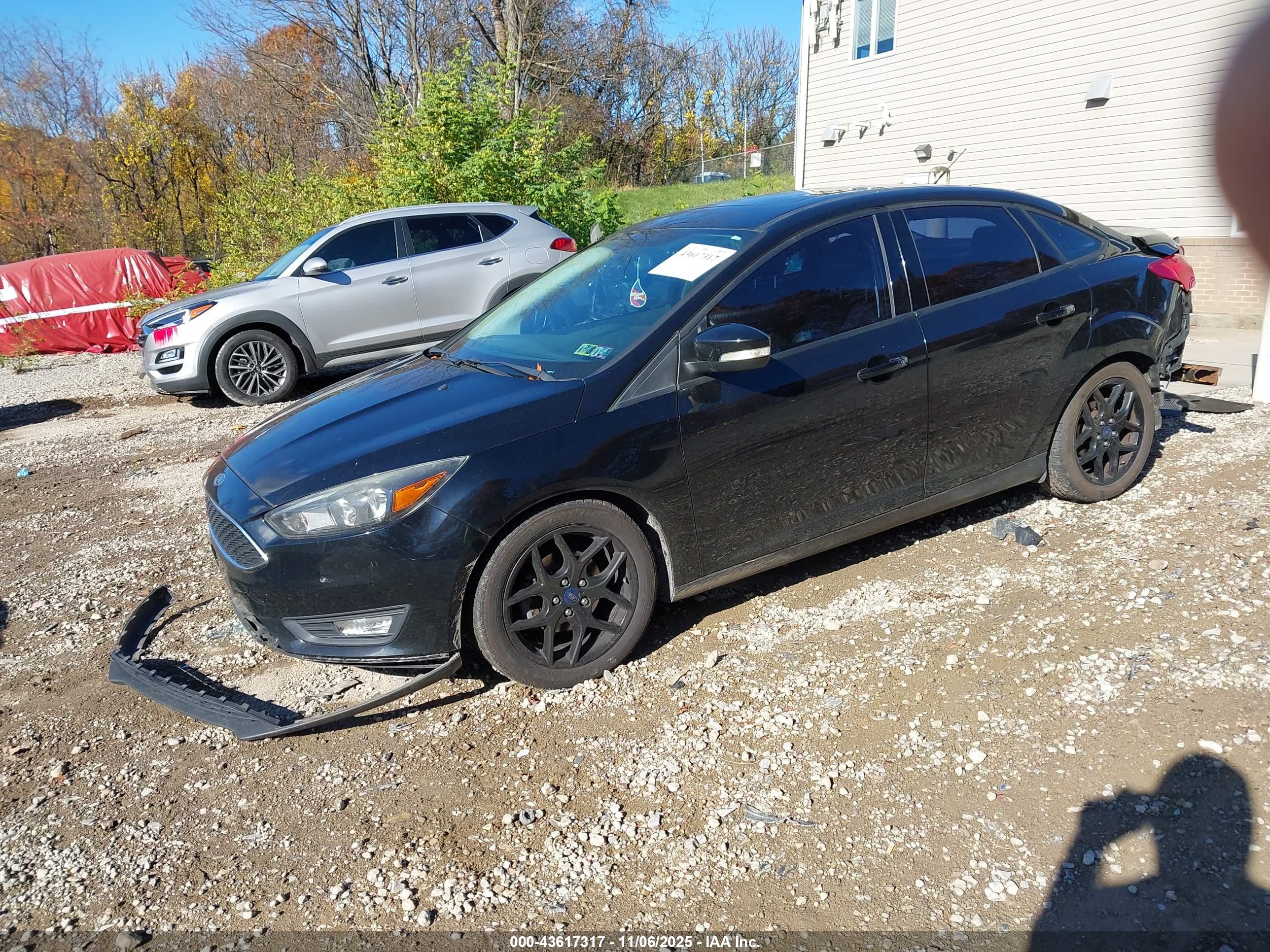 FORD FOCUS image 2