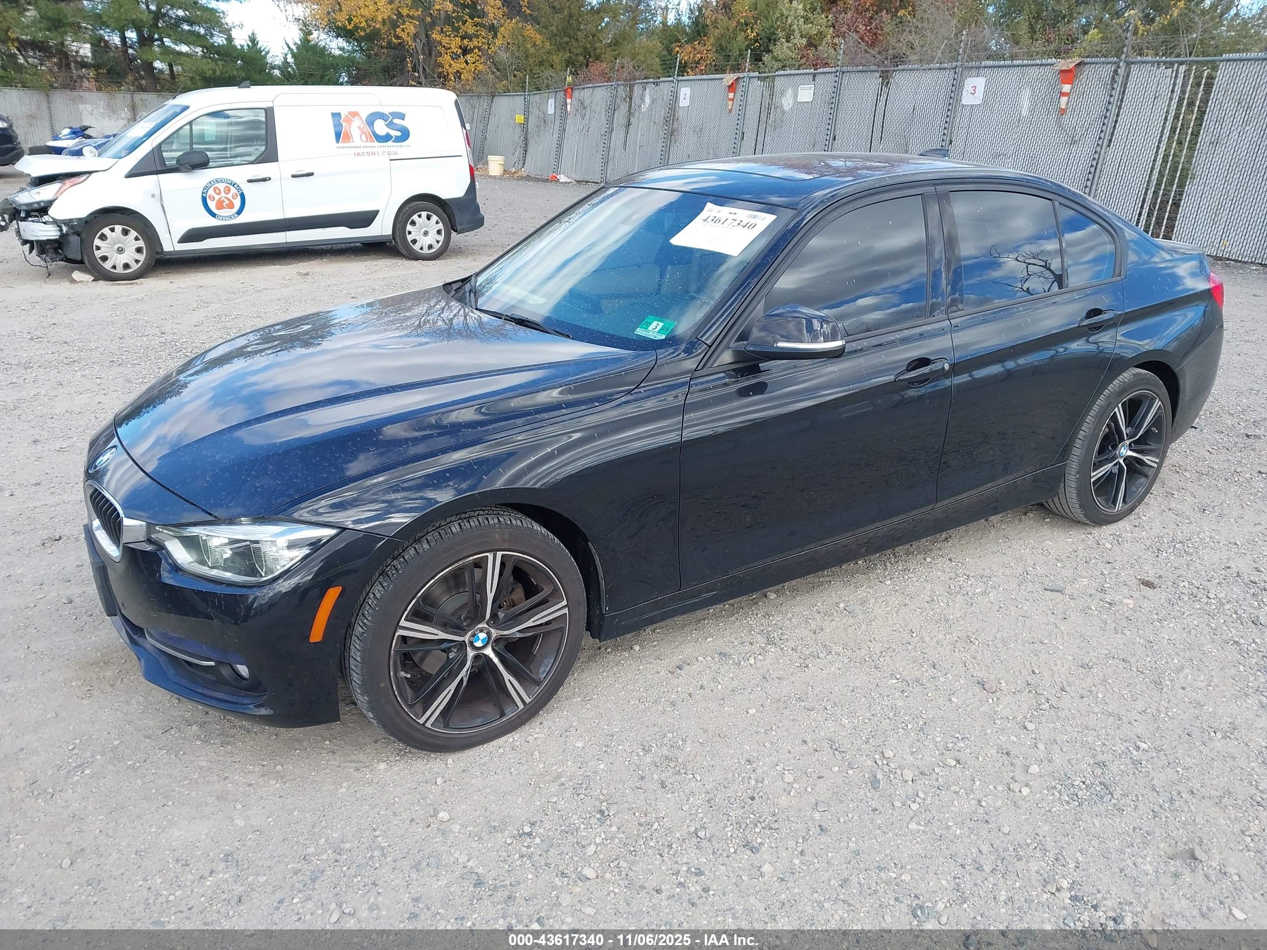 BMW 328I image 2