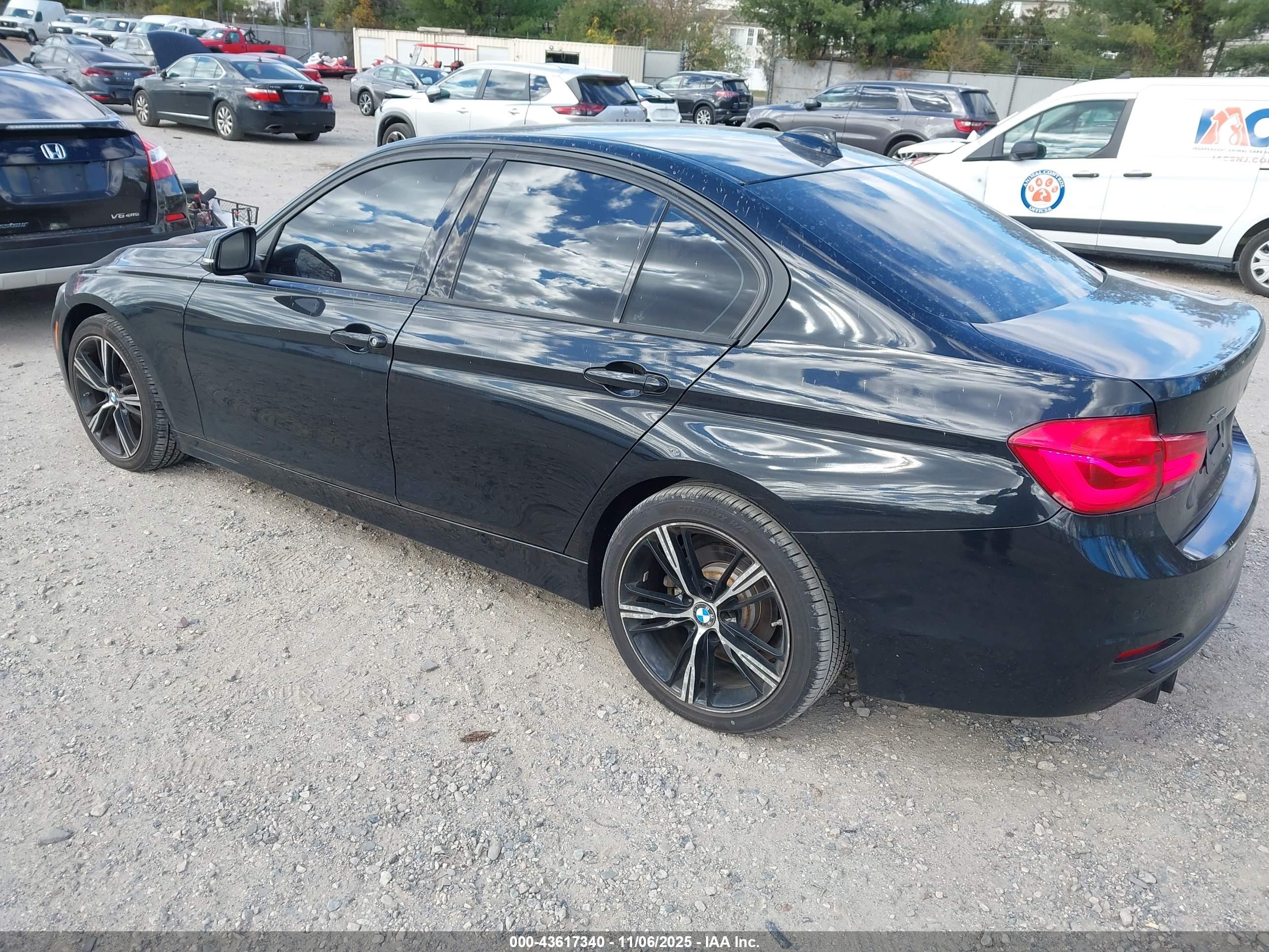 BMW 328I image 3