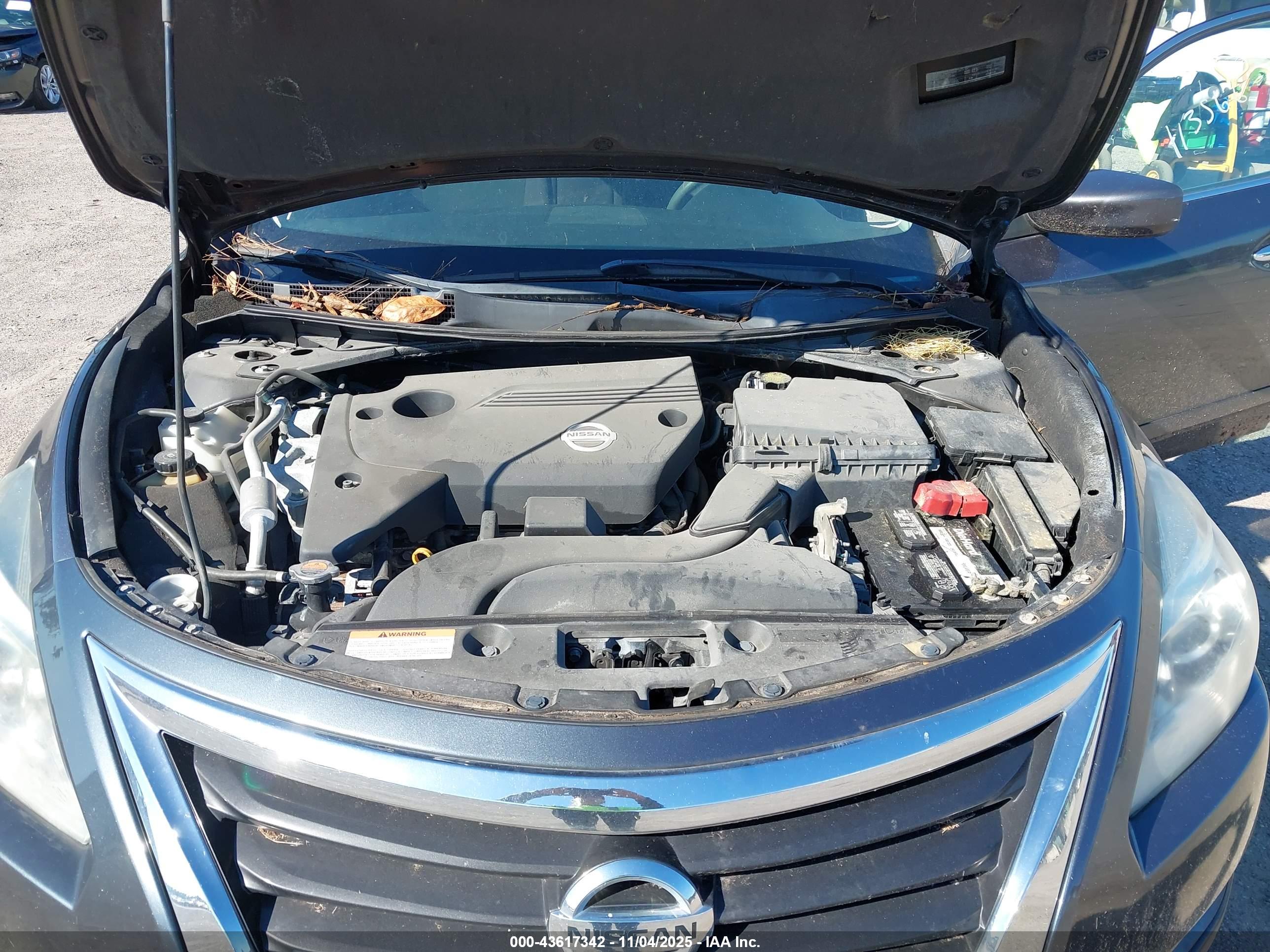 NISSAN ALTIMA image 10