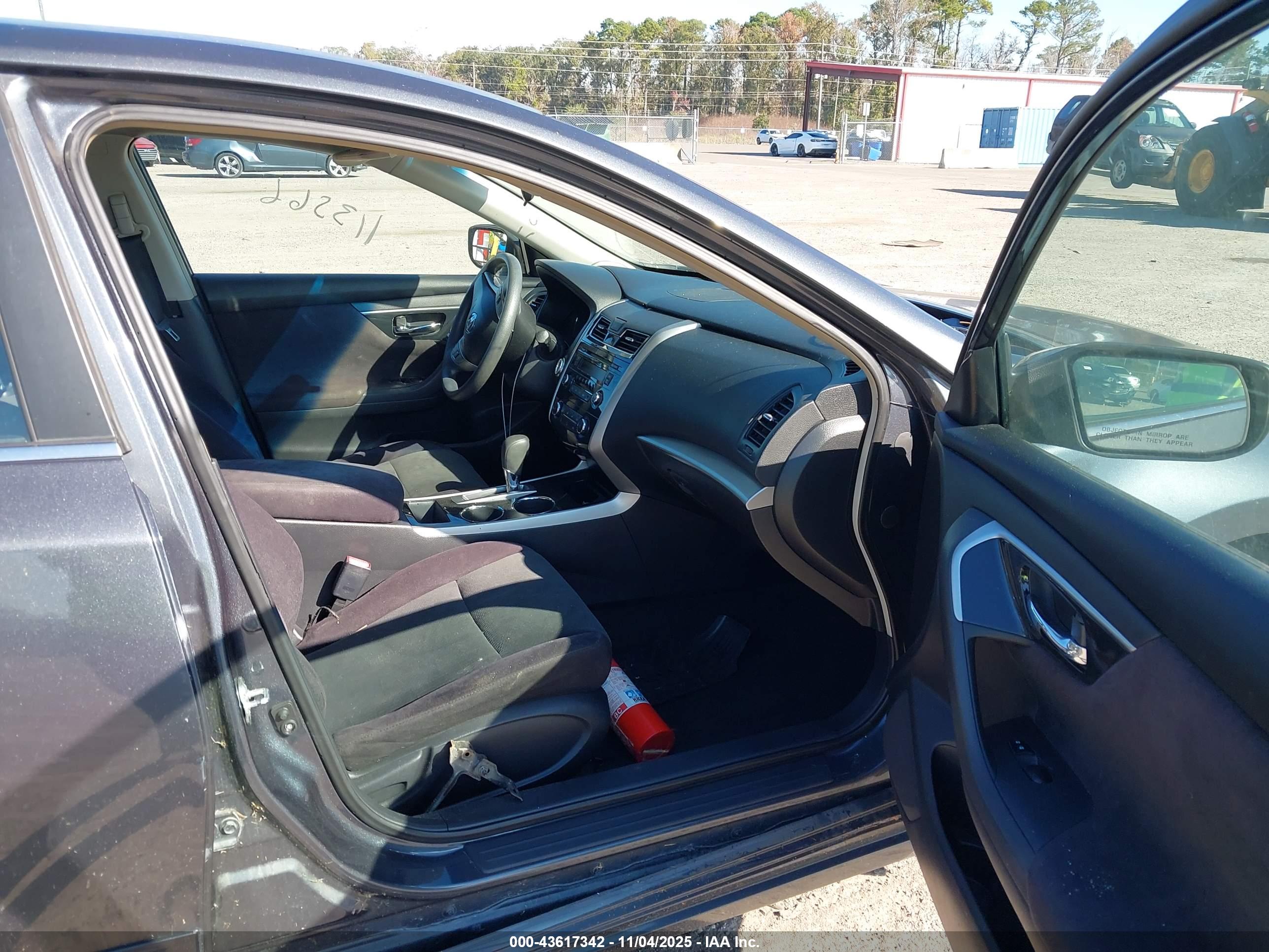 NISSAN ALTIMA image 5