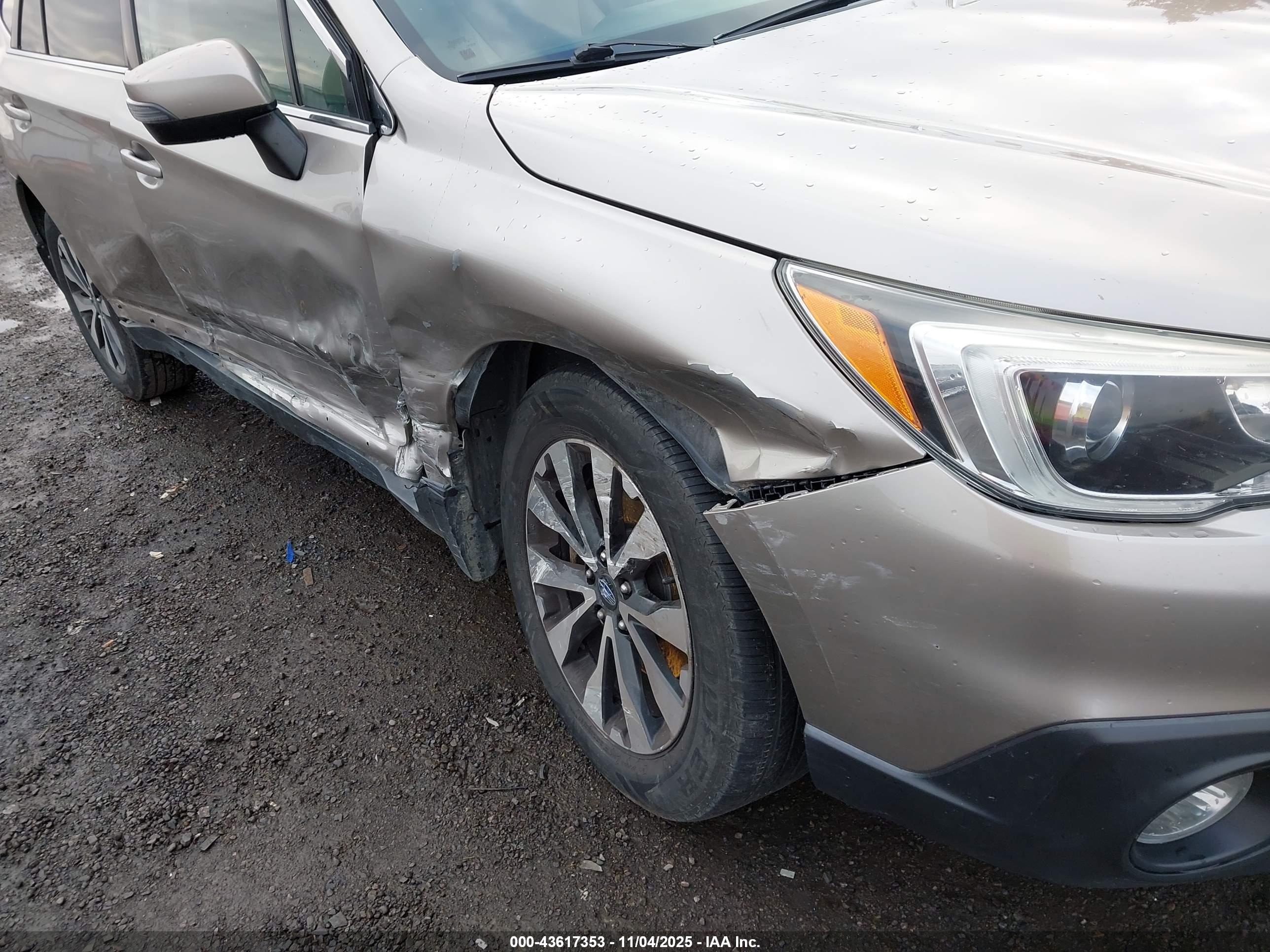 SUBARU OUTBACK image 6