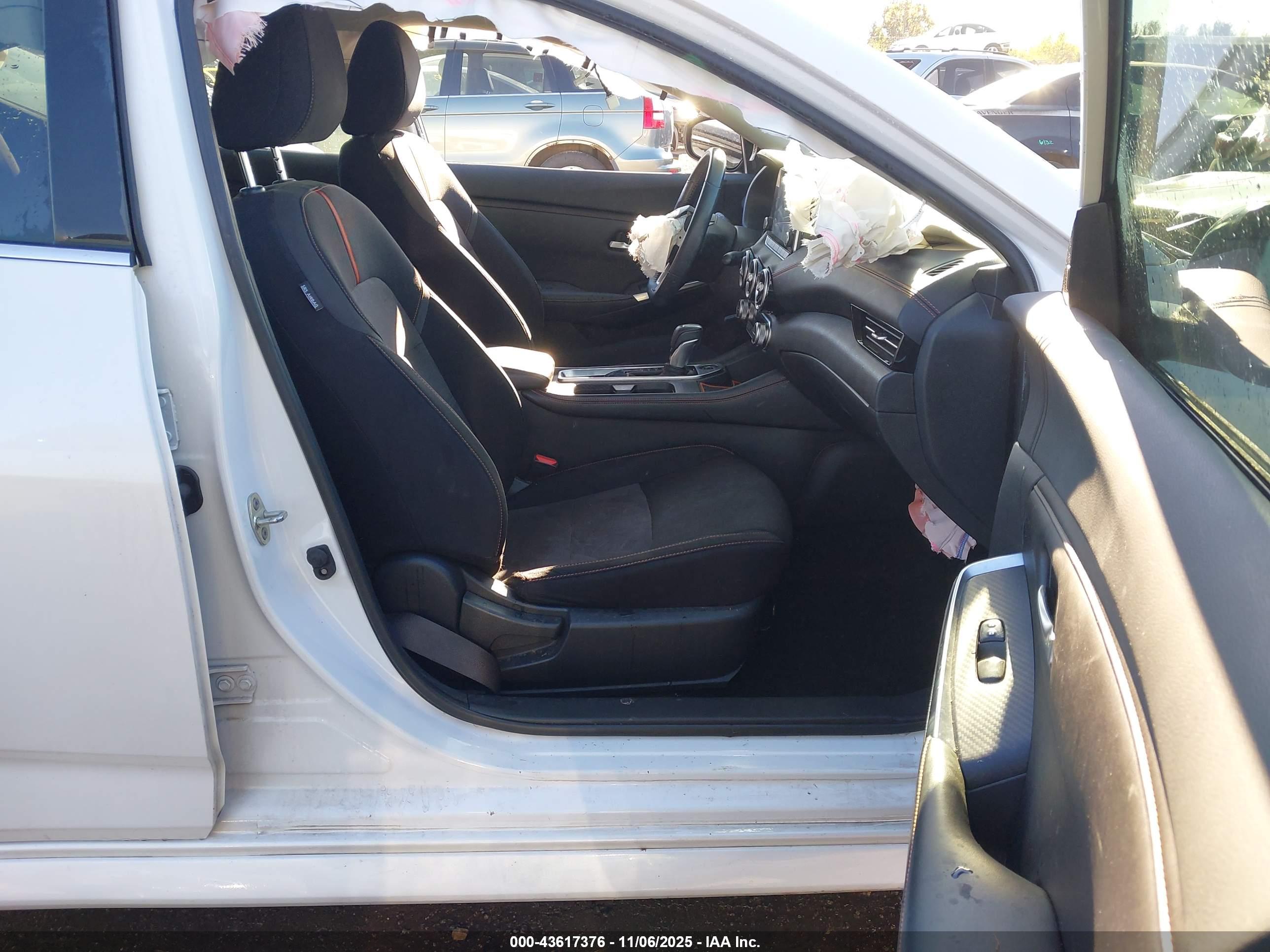 NISSAN SENTRA image 5