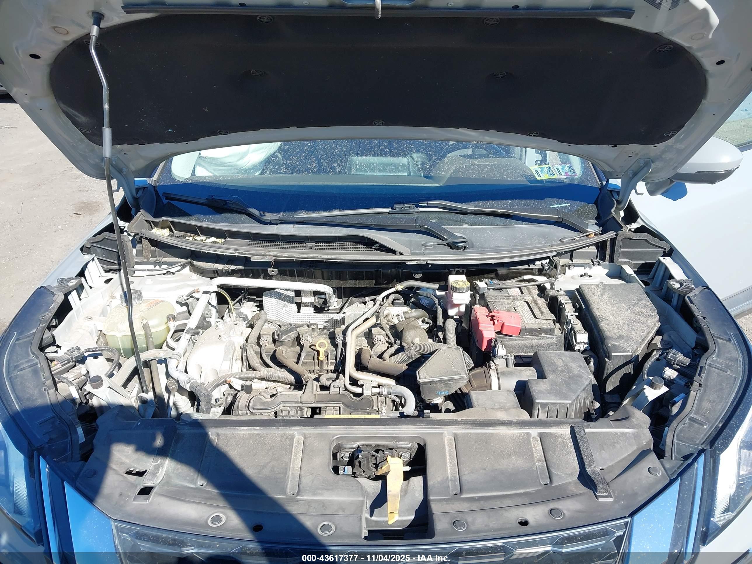 NISSAN ROGUE image 10