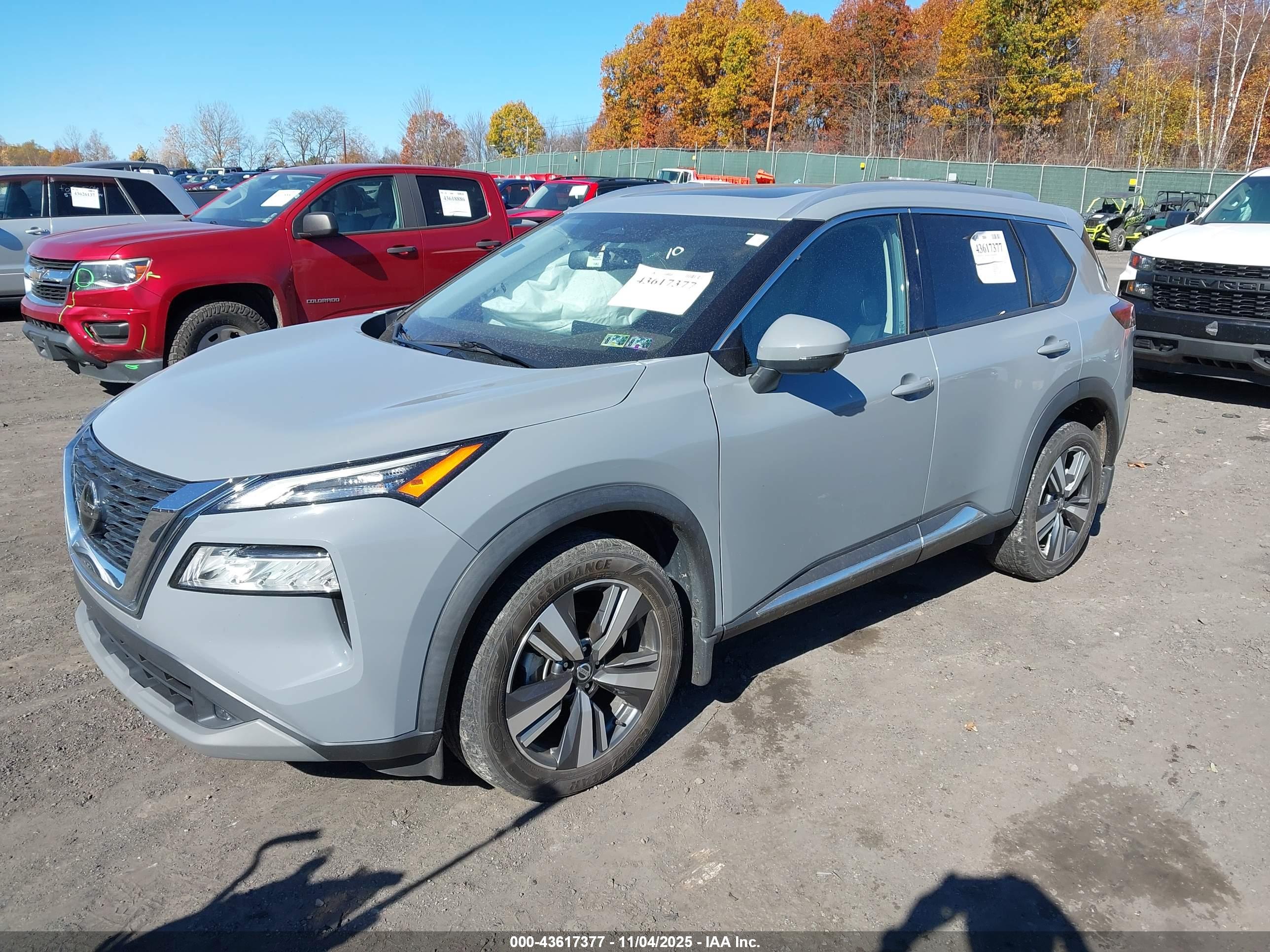 NISSAN ROGUE image 2