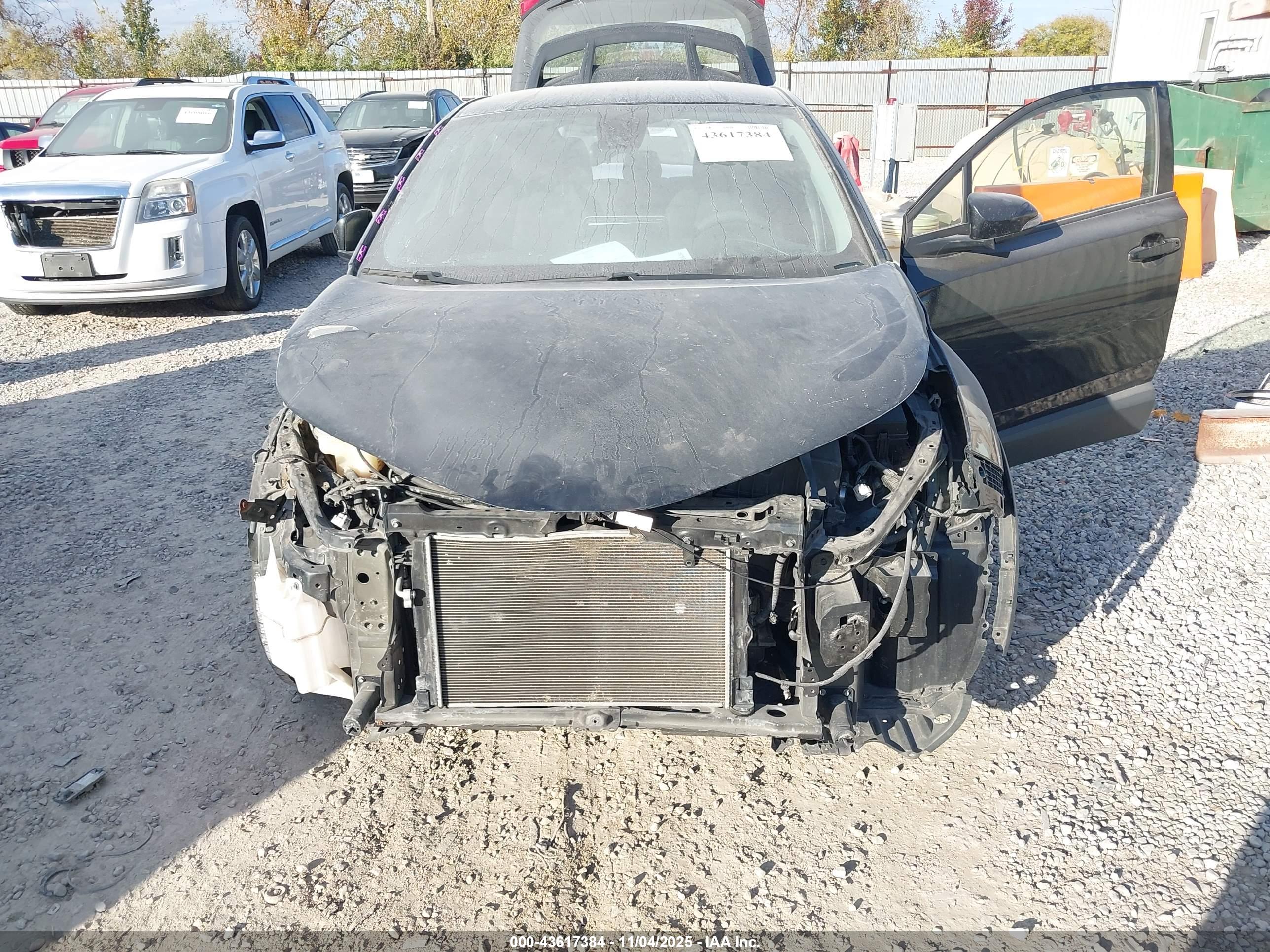 TOYOTA C-HR image 6