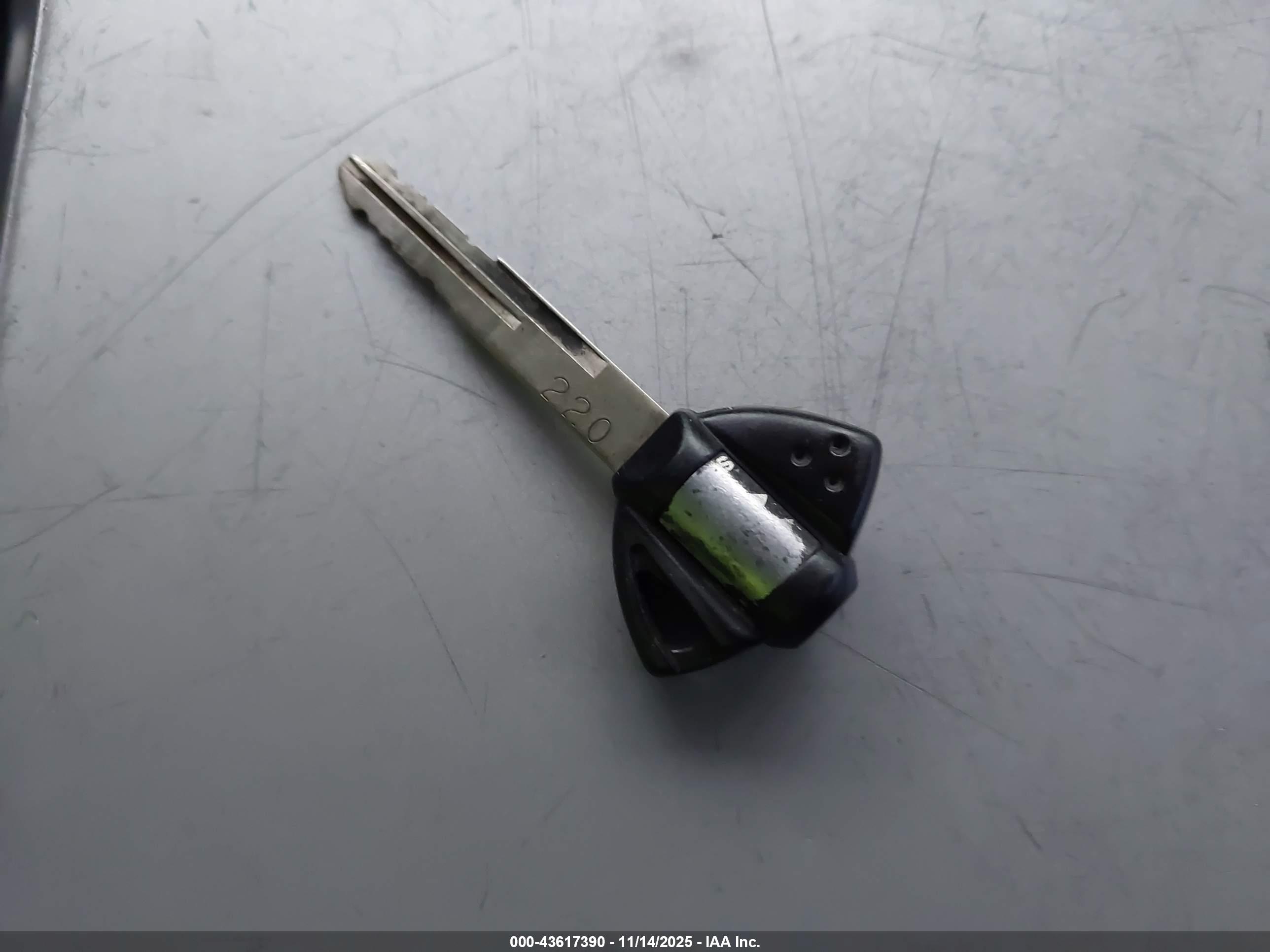 SUZUKI DL1000 image 11
