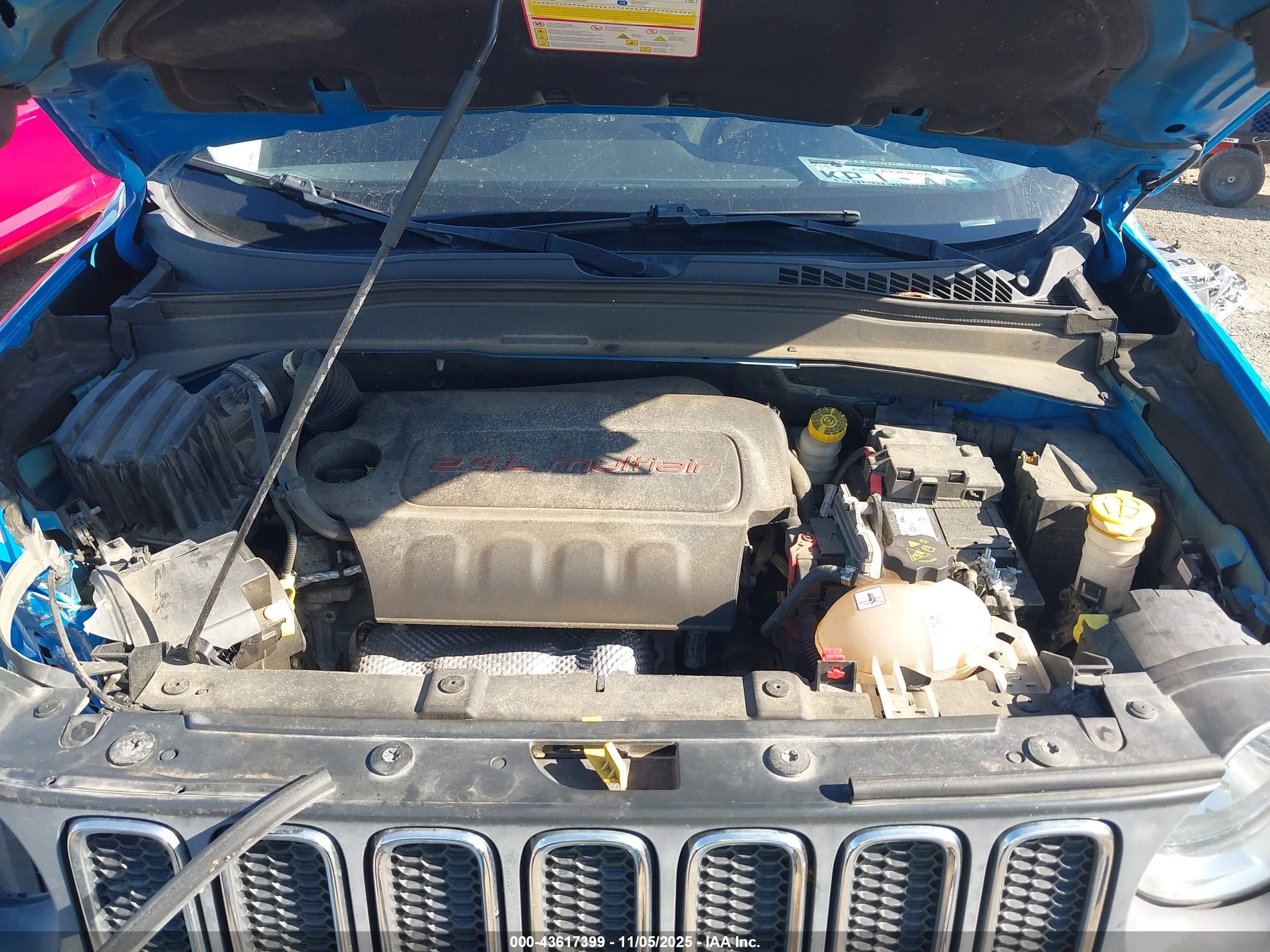 JEEP RENEGADE image 10