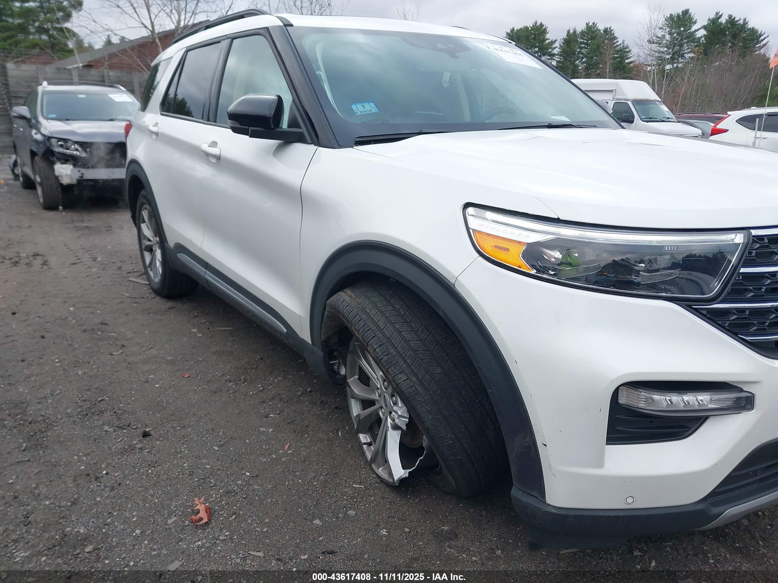 FORD EXPLORER image 6