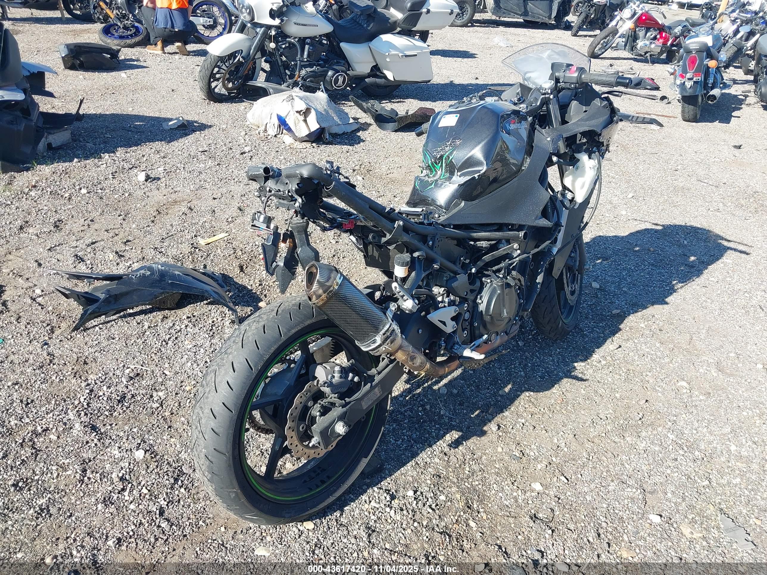 KAWASAKI EX400 image 4