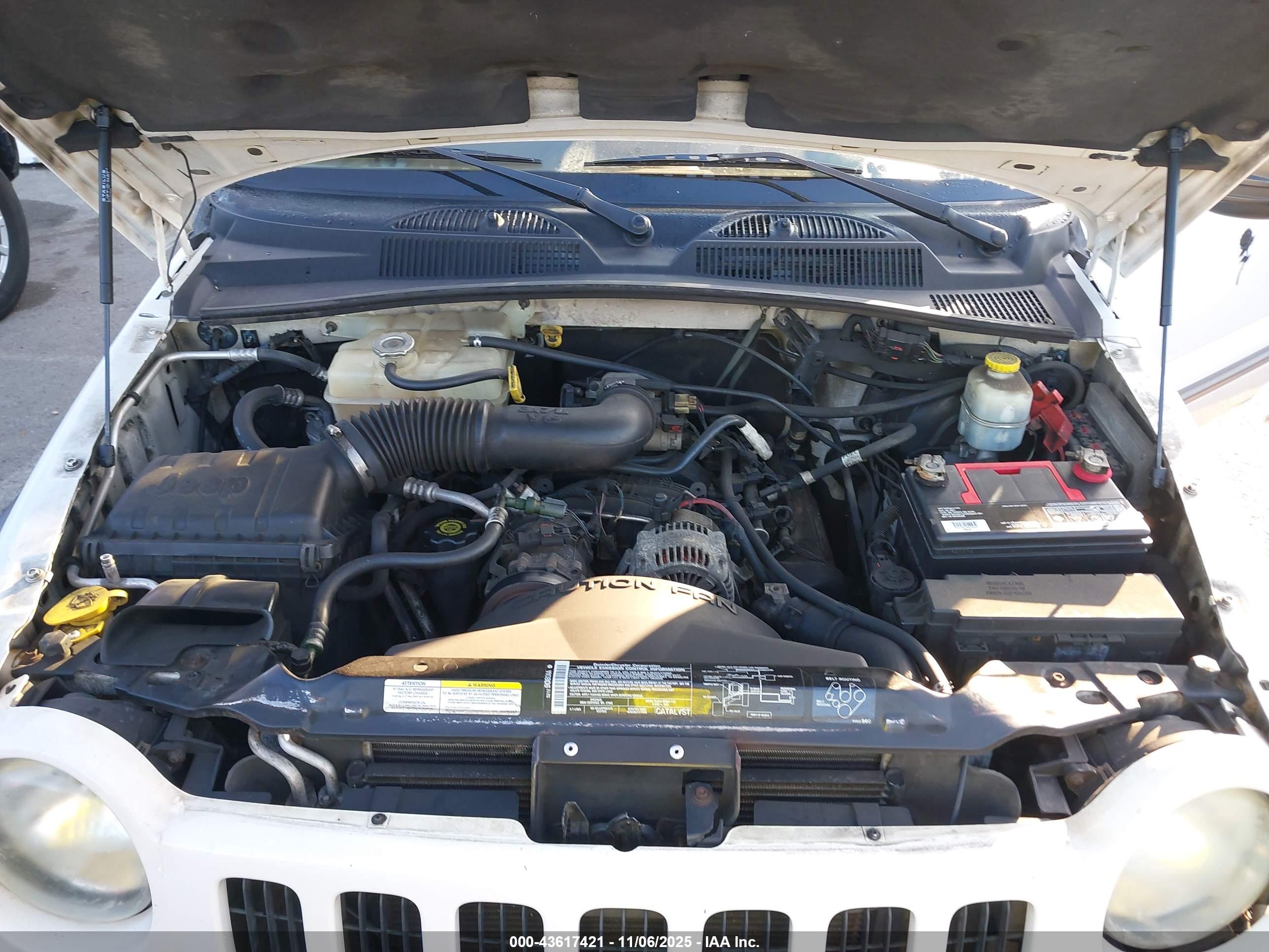 JEEP LIBERTY image 10