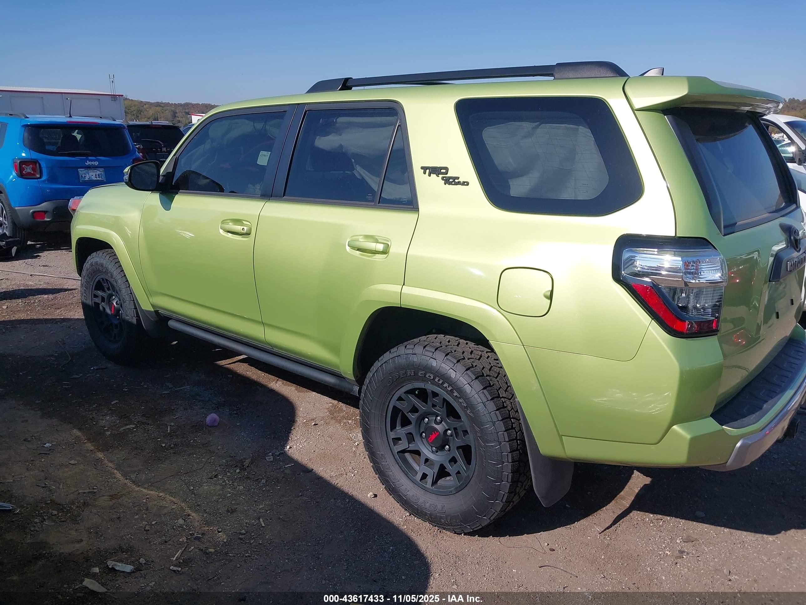 TOYOTA 4RUNNER image 3