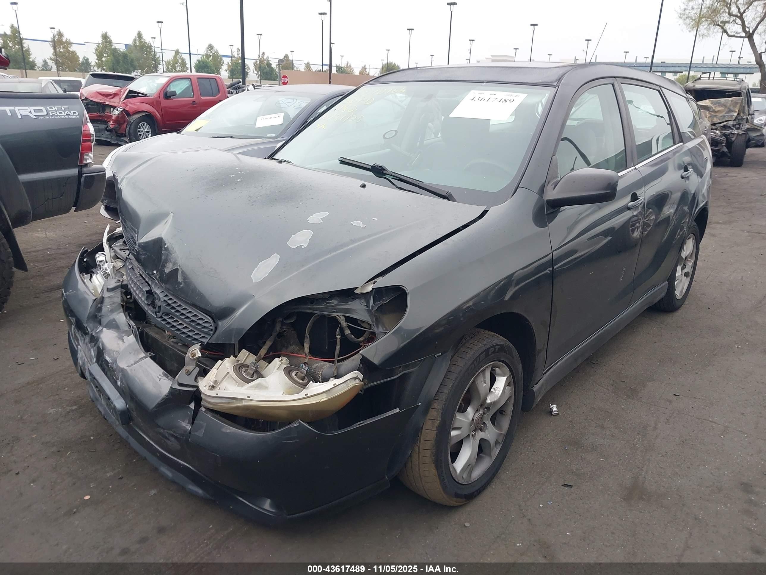 TOYOTA MATRIX image 2