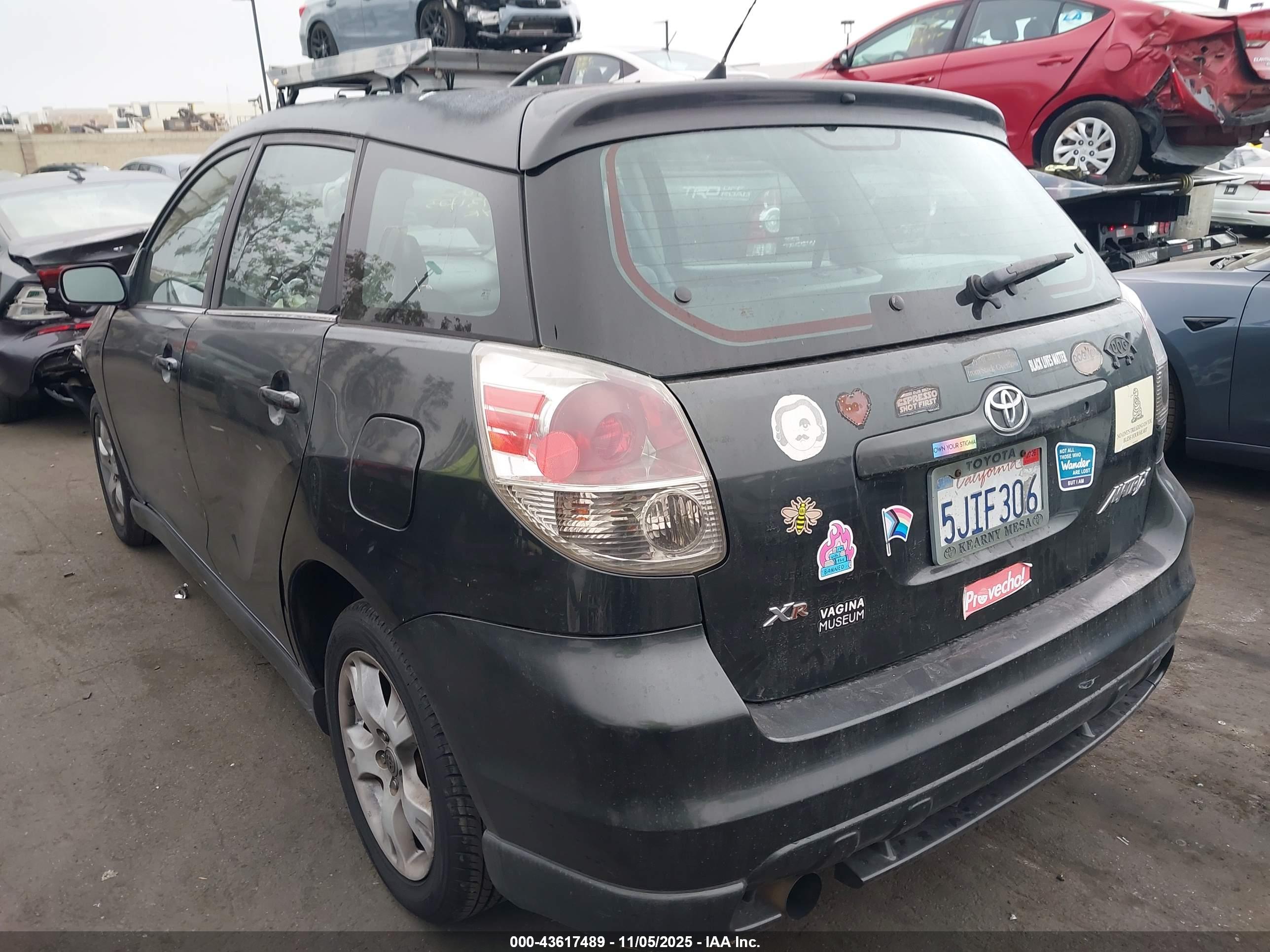 TOYOTA MATRIX image 3