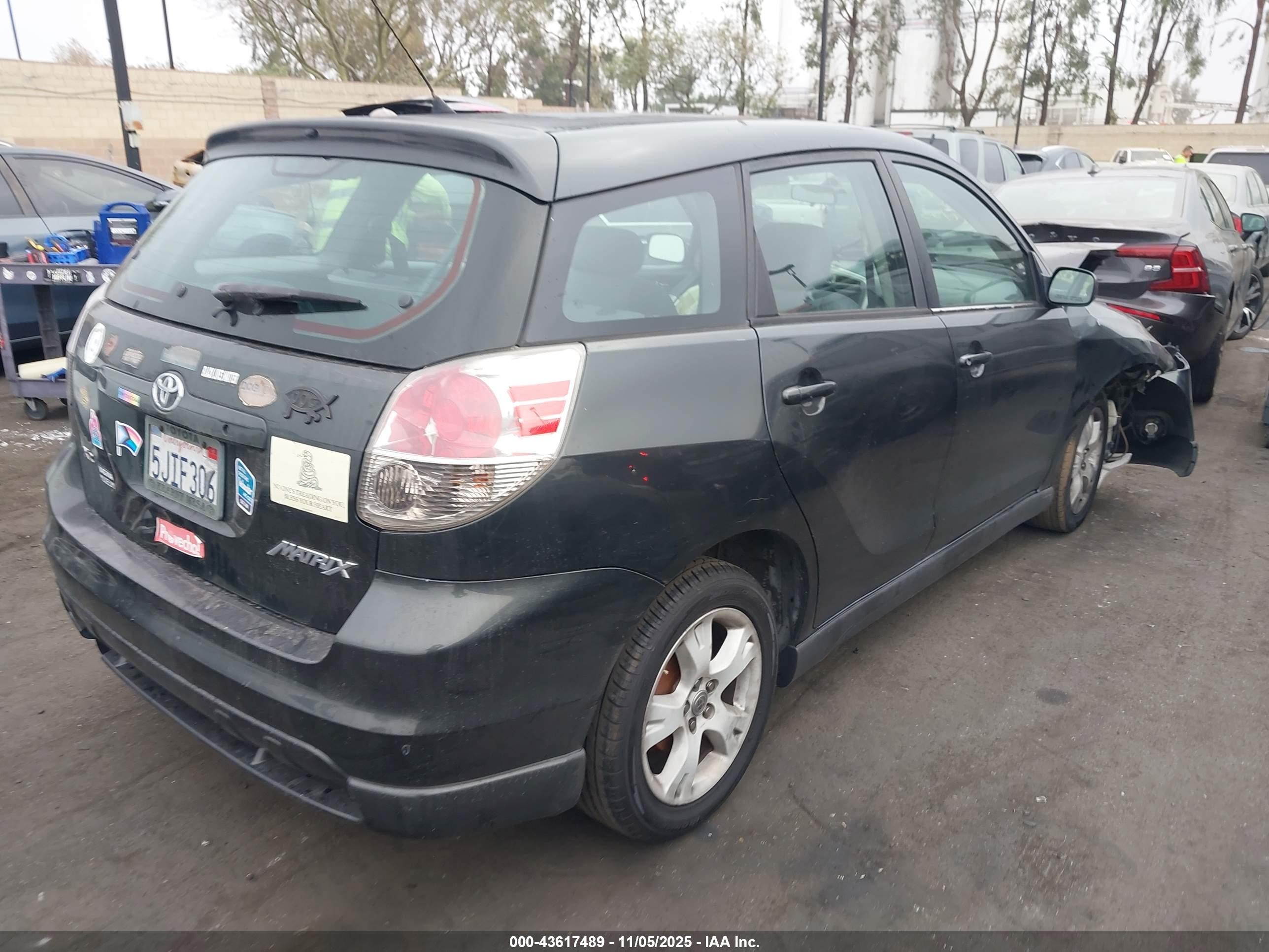 TOYOTA MATRIX image 4
