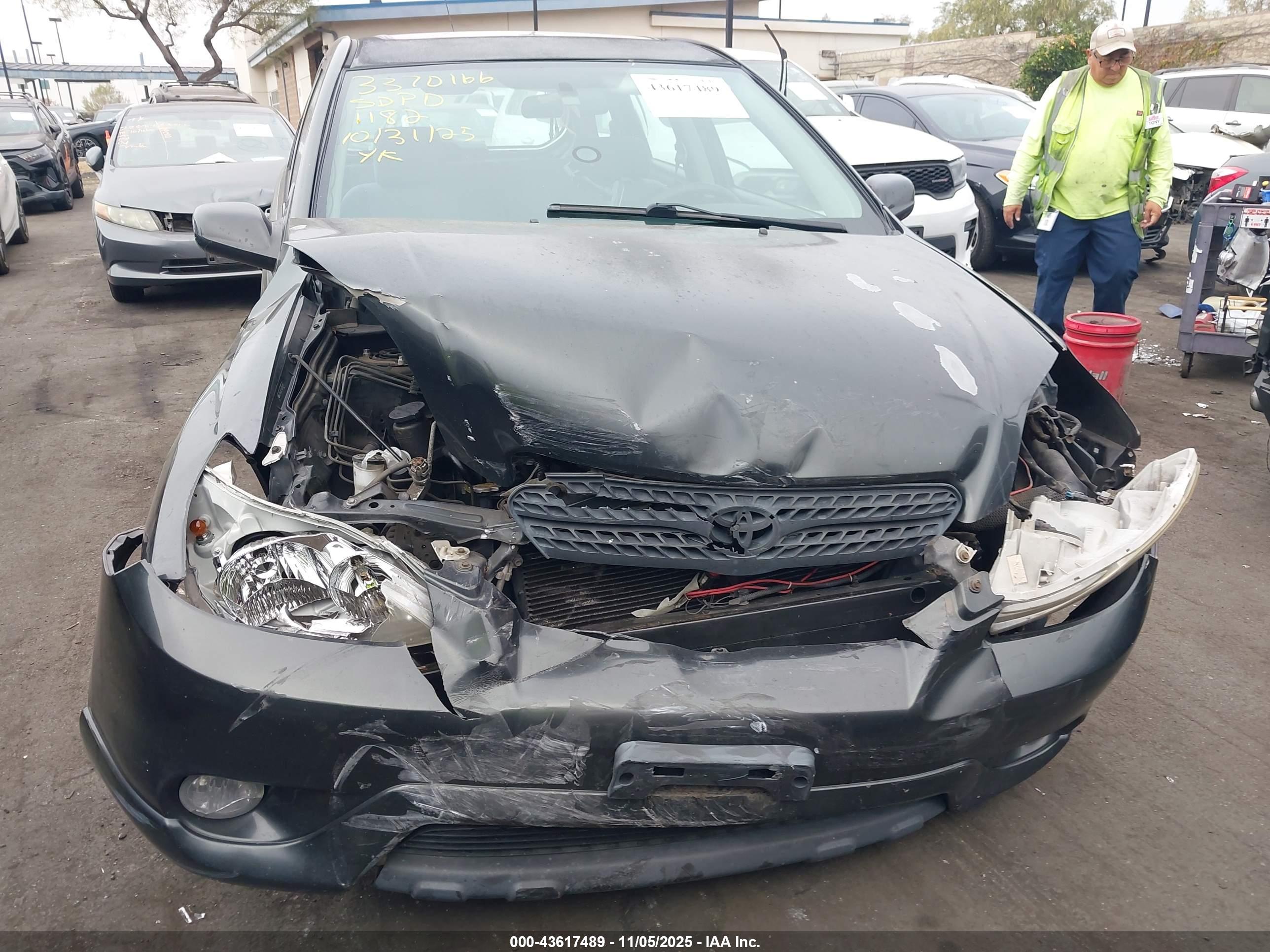 TOYOTA MATRIX image 6
