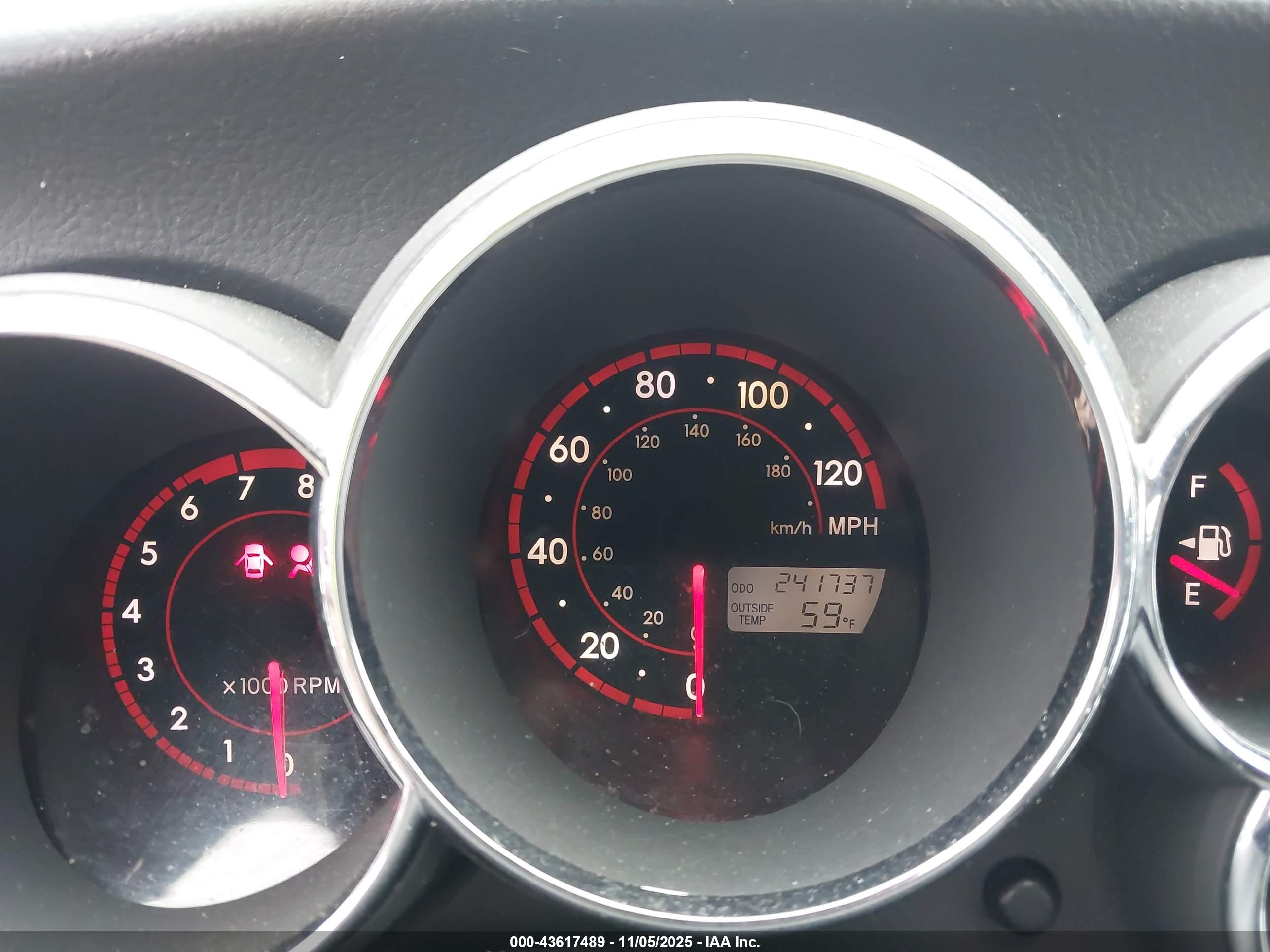 TOYOTA MATRIX image 7