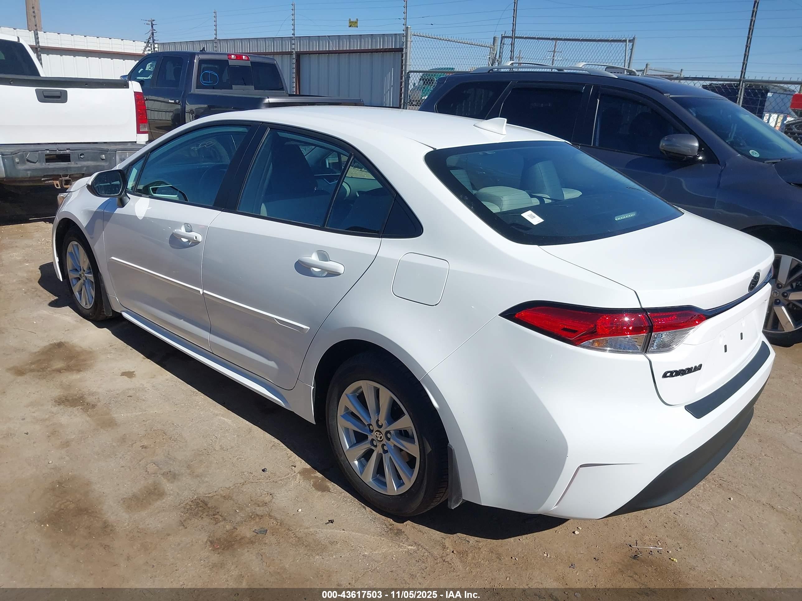 TOYOTA COROLLA image 3