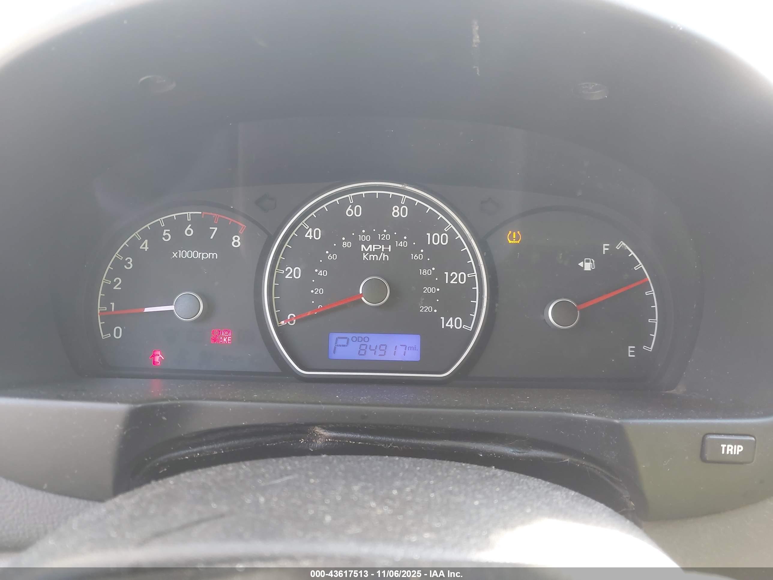 HYUNDAI ELANTRA image 7
