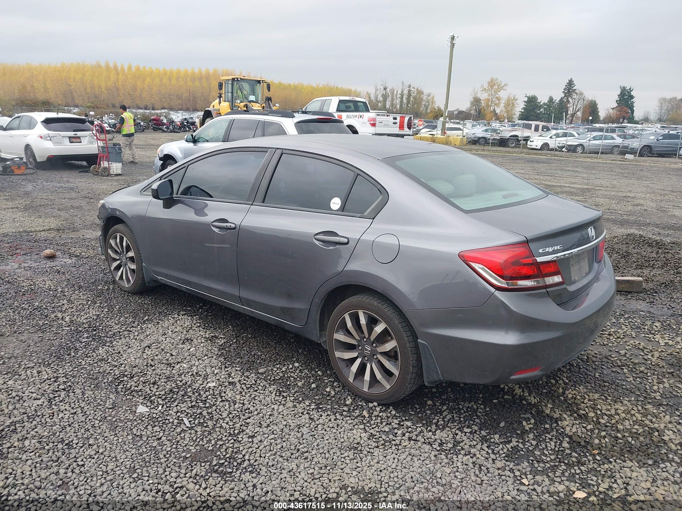 HONDA CIVIC image 3