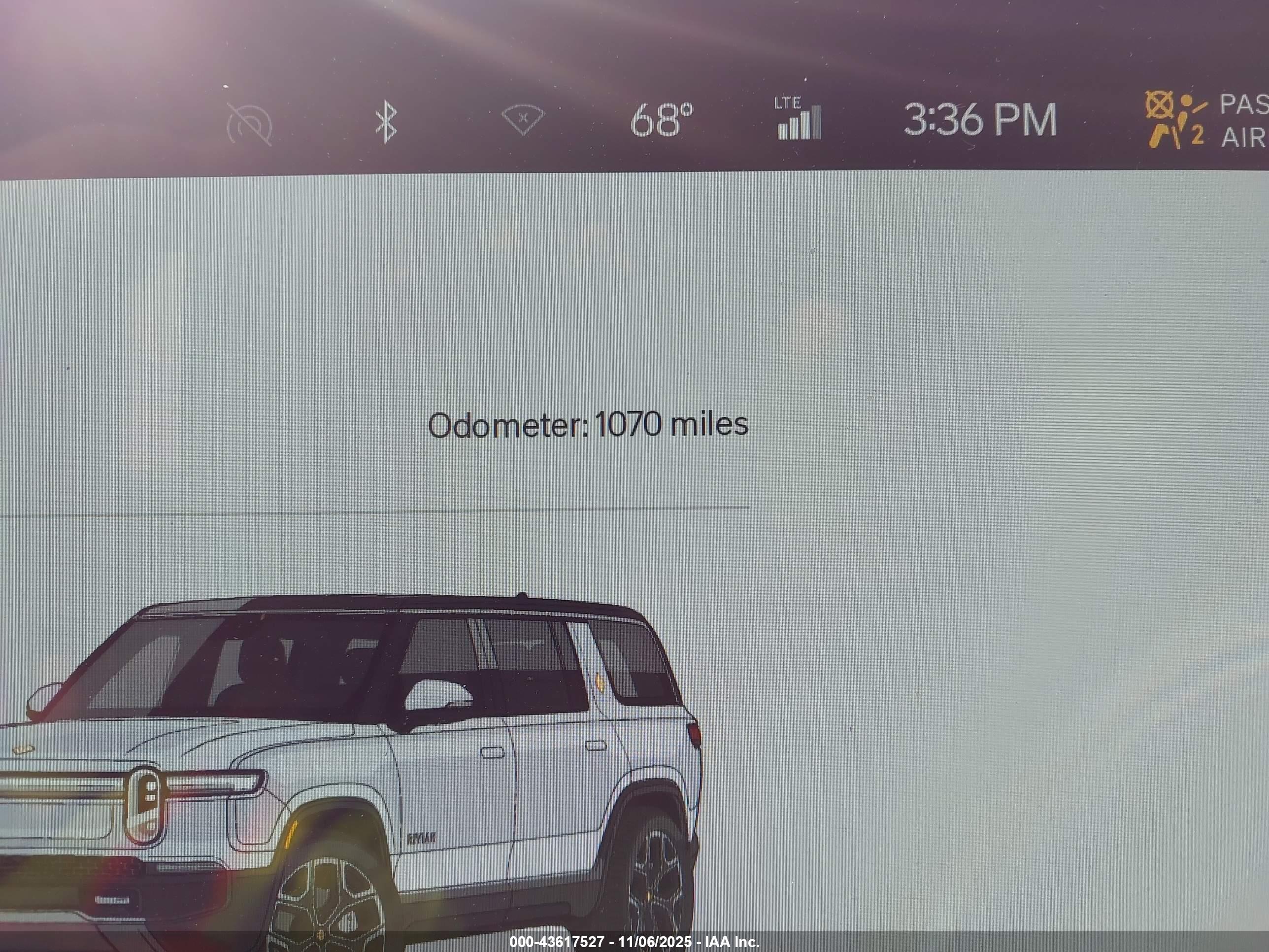 RIVIAN R1S image 7