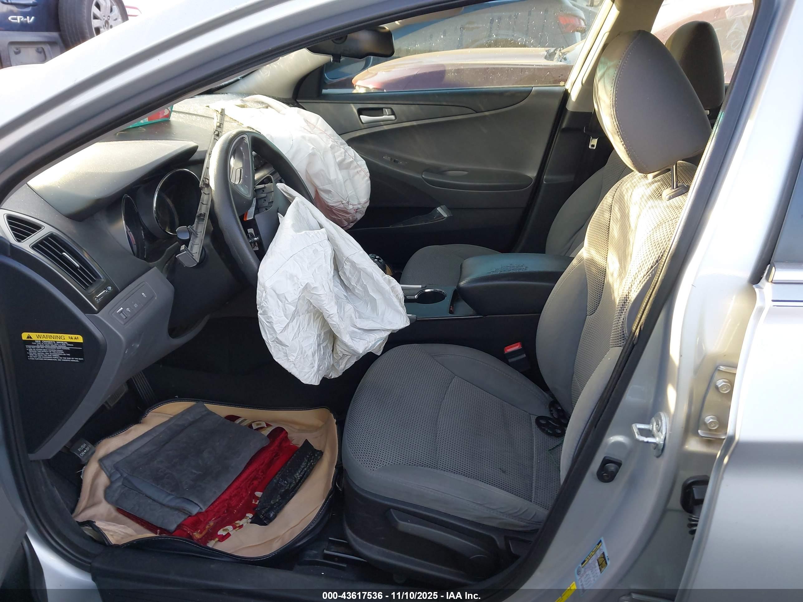 HYUNDAI SONATA image 5