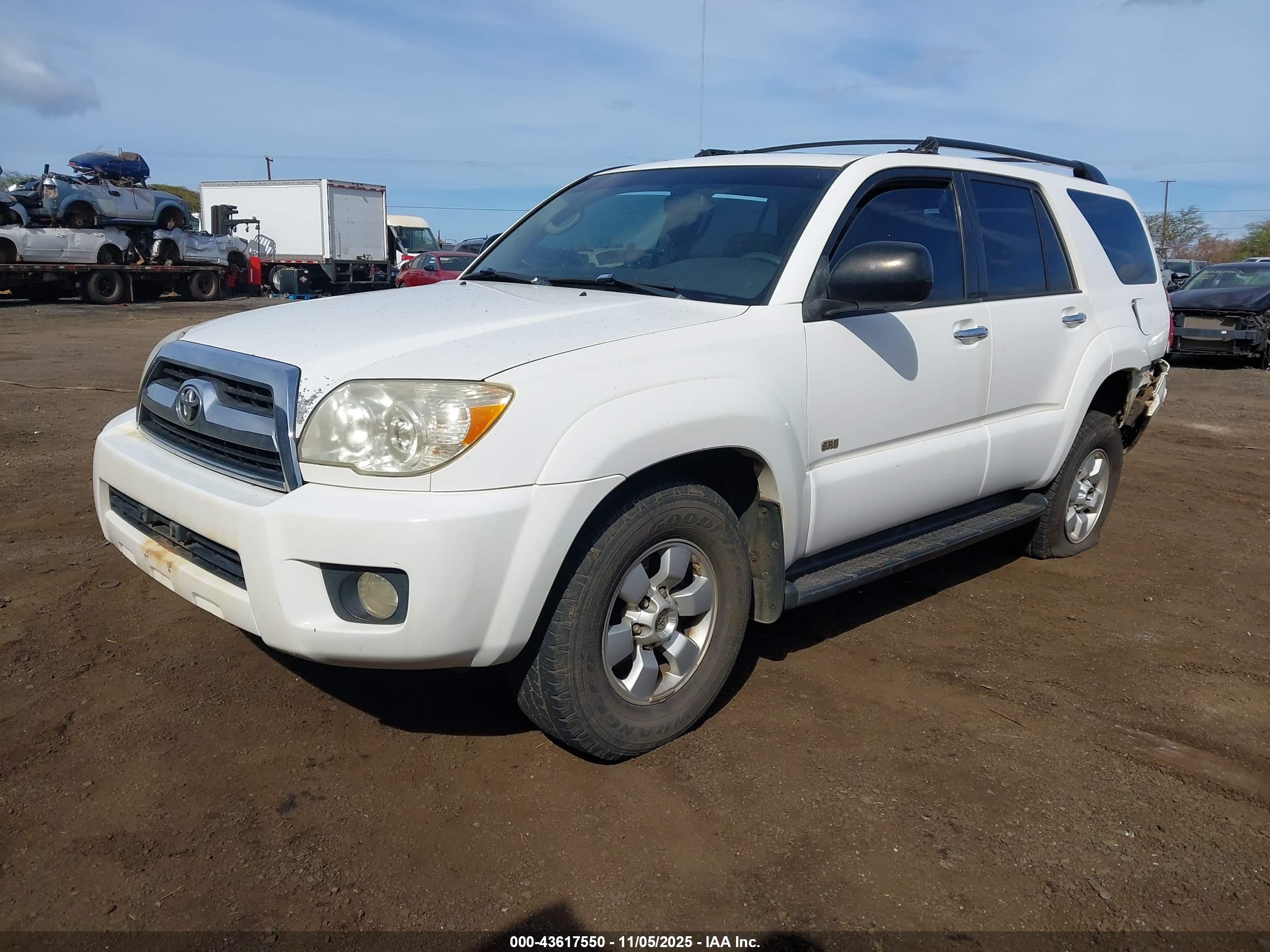 TOYOTA 4RUNNER image 2