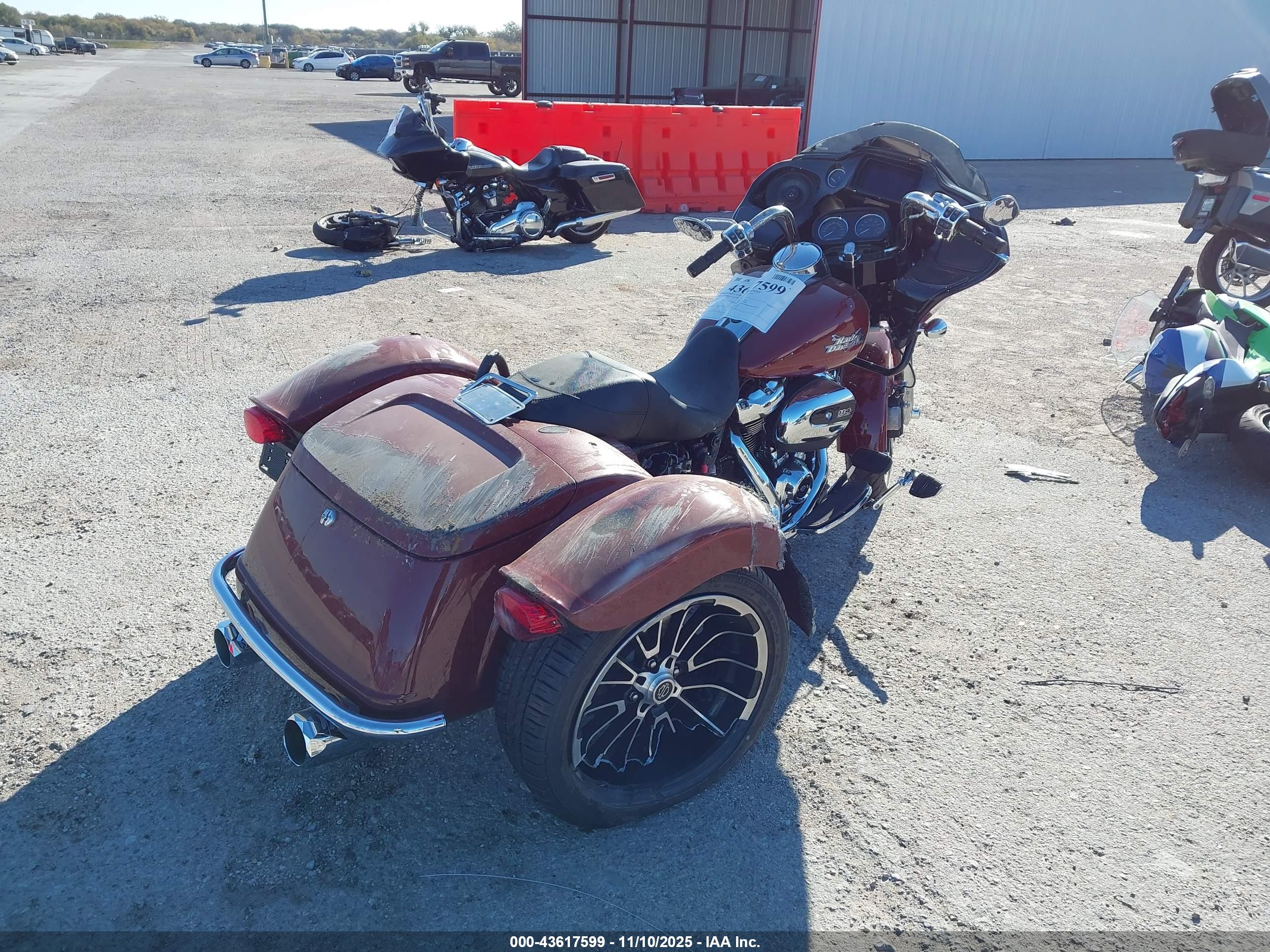 HARLEY-DAVIDSON FLTRT image 4
