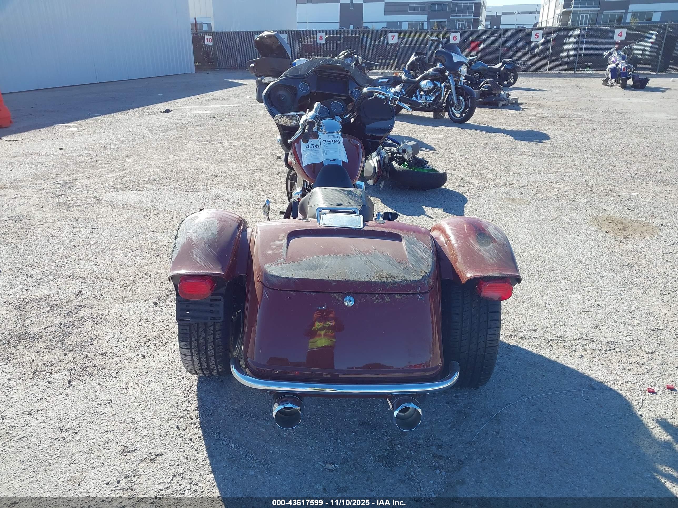 HARLEY-DAVIDSON FLTRT image 6