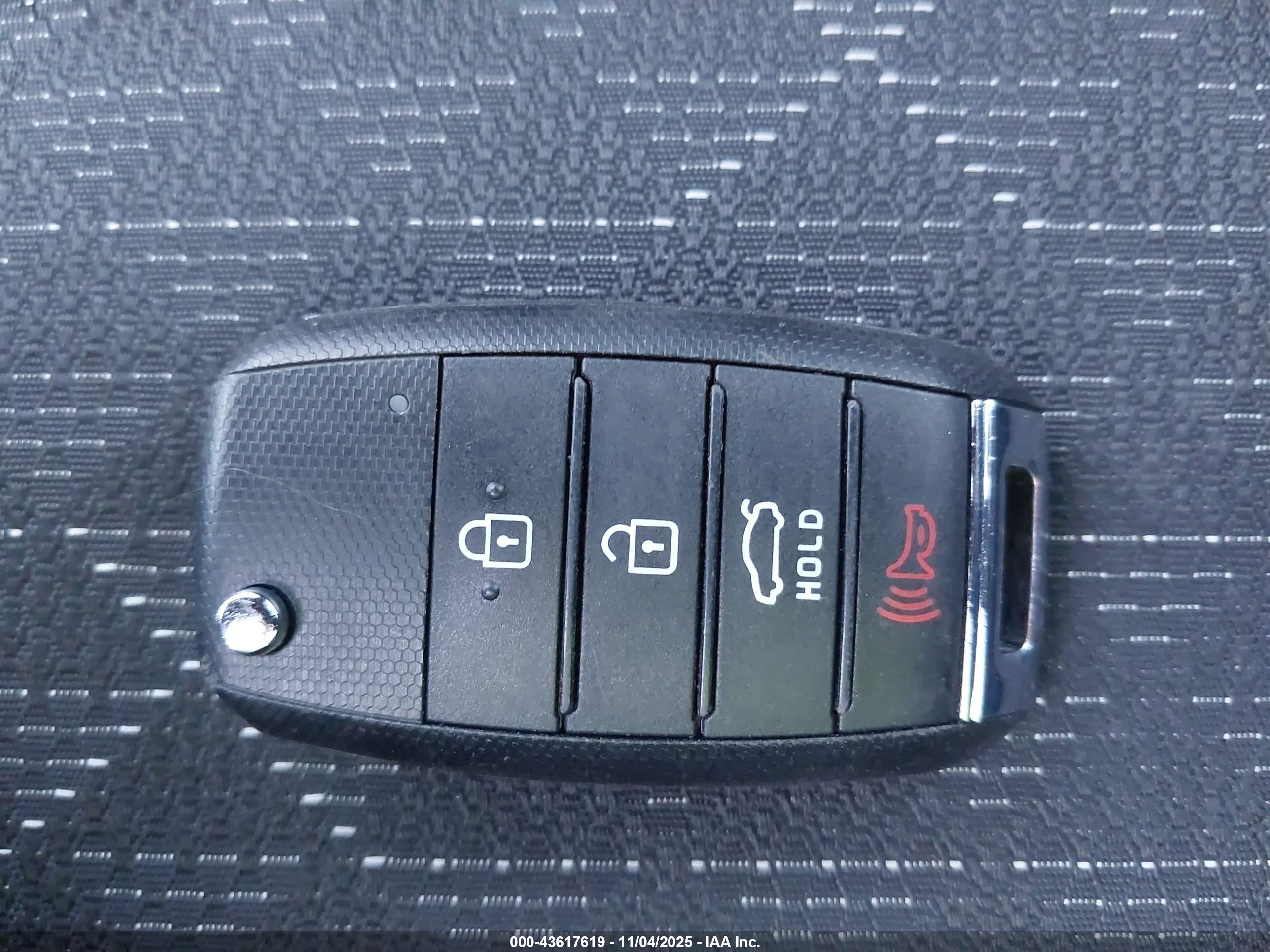 KIA RIO image 11