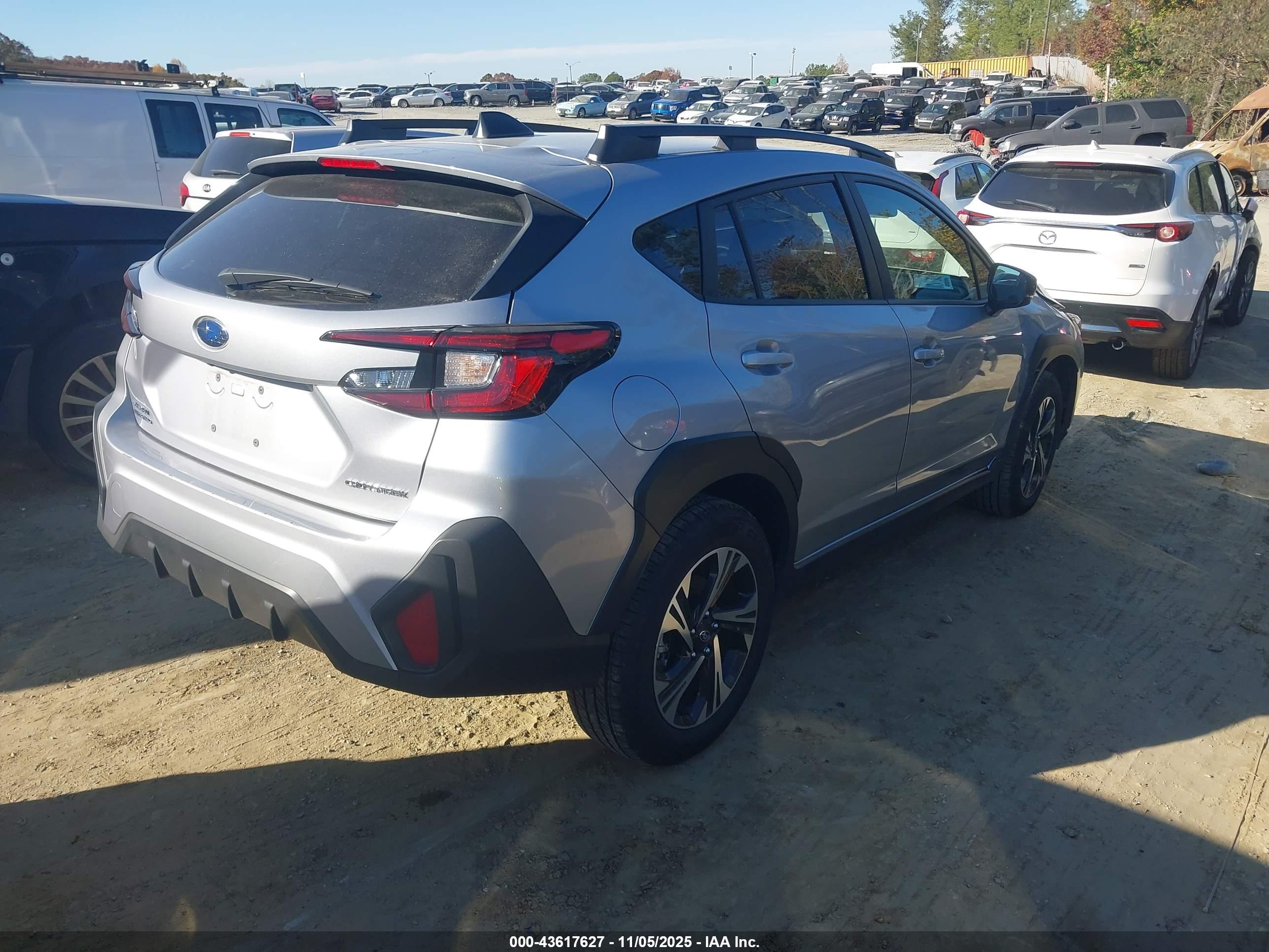 SUBARU CROSSTREK image 4