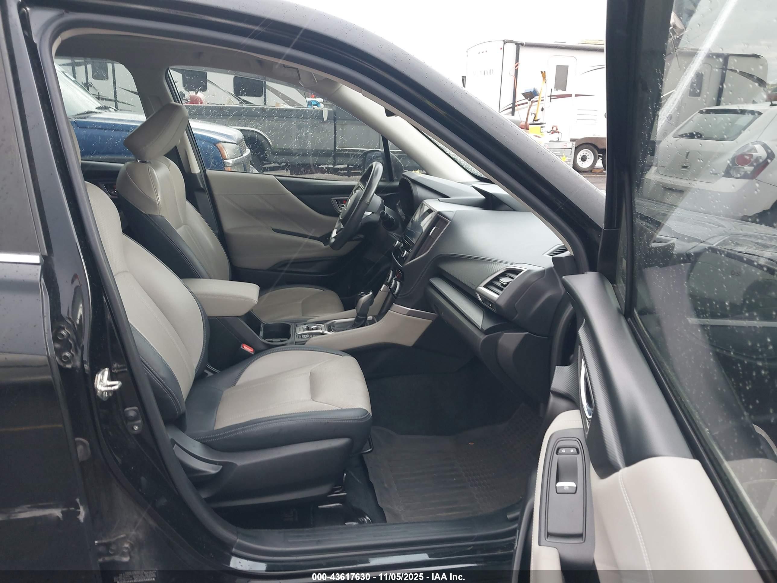 SUBARU FORESTER image 5