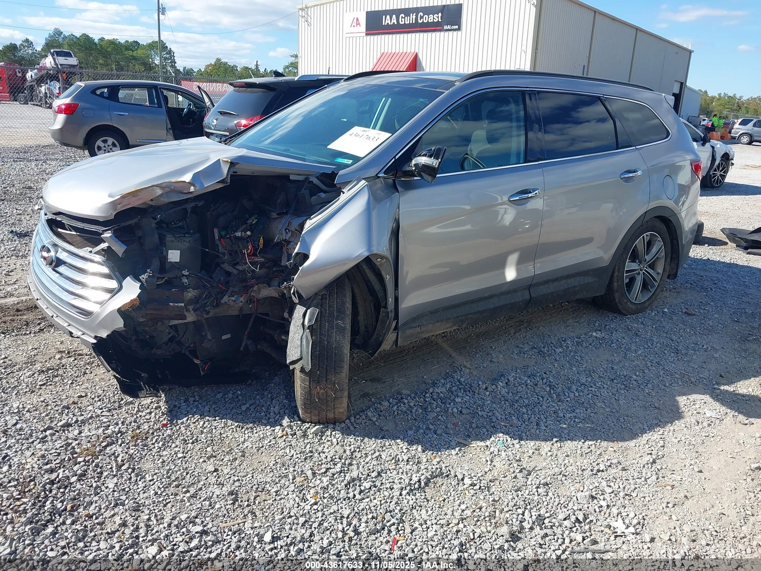 HYUNDAI SANTA image 2