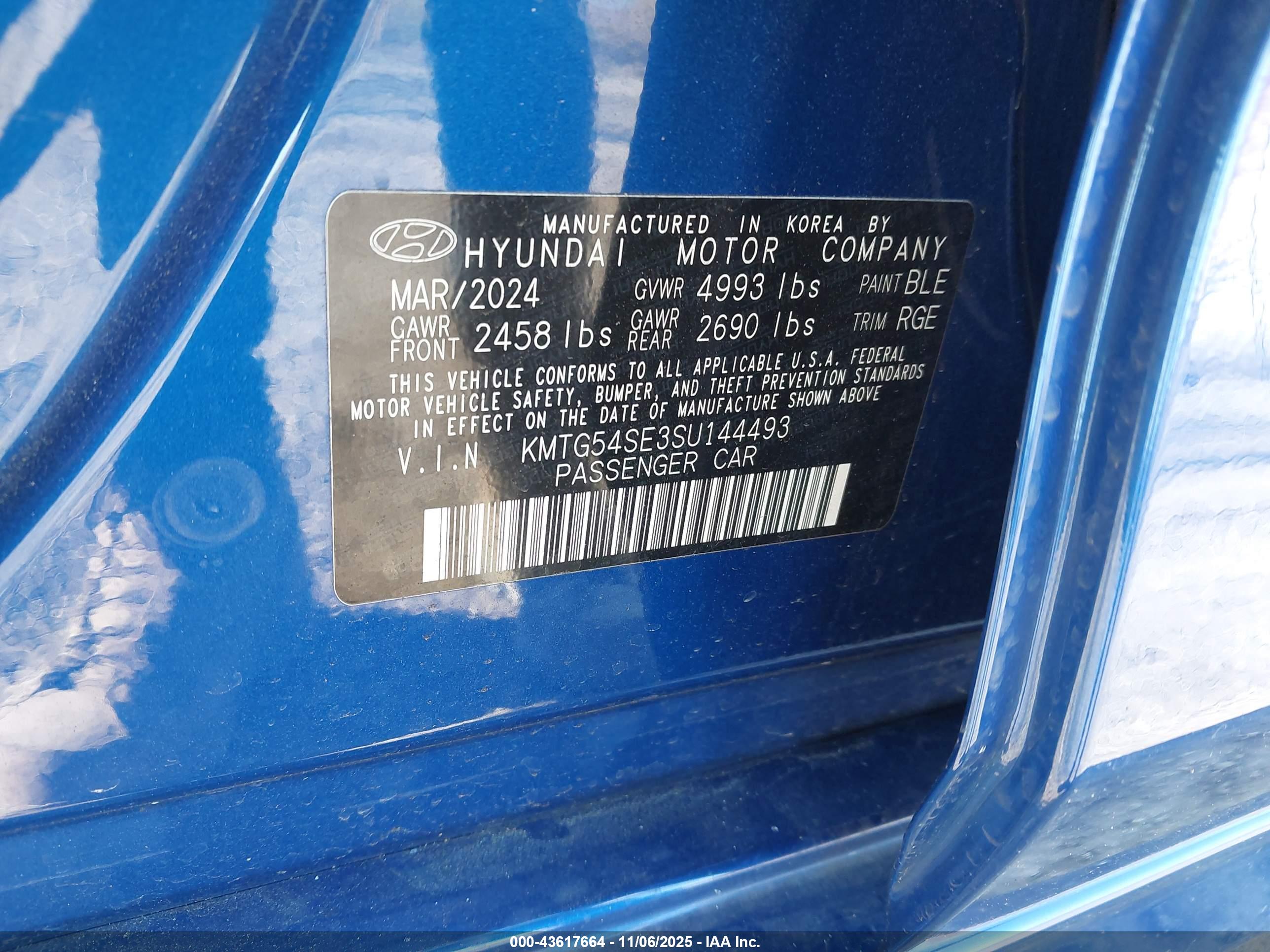GENESIS G70 image 9