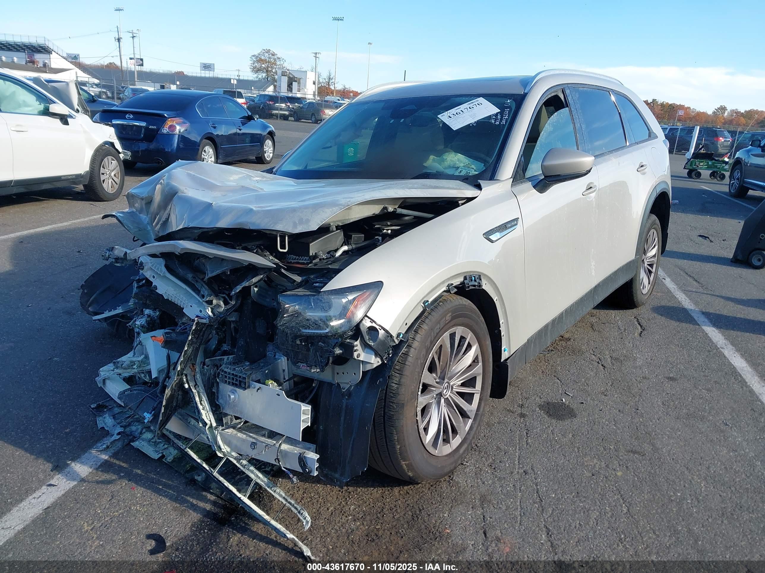MAZDA CX-90 image 2