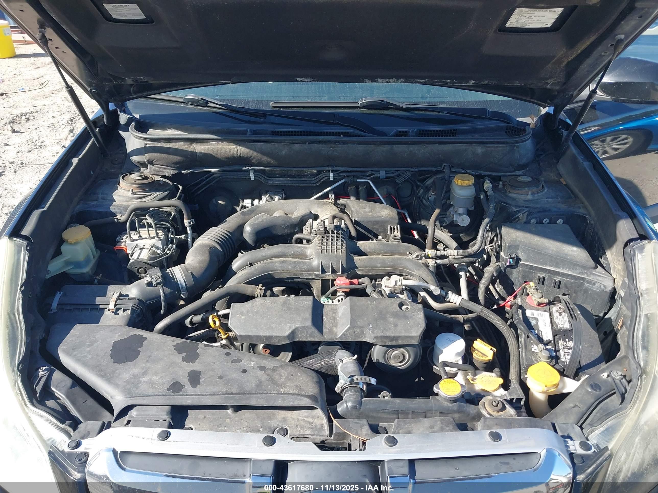 SUBARU OUTBACK image 10
