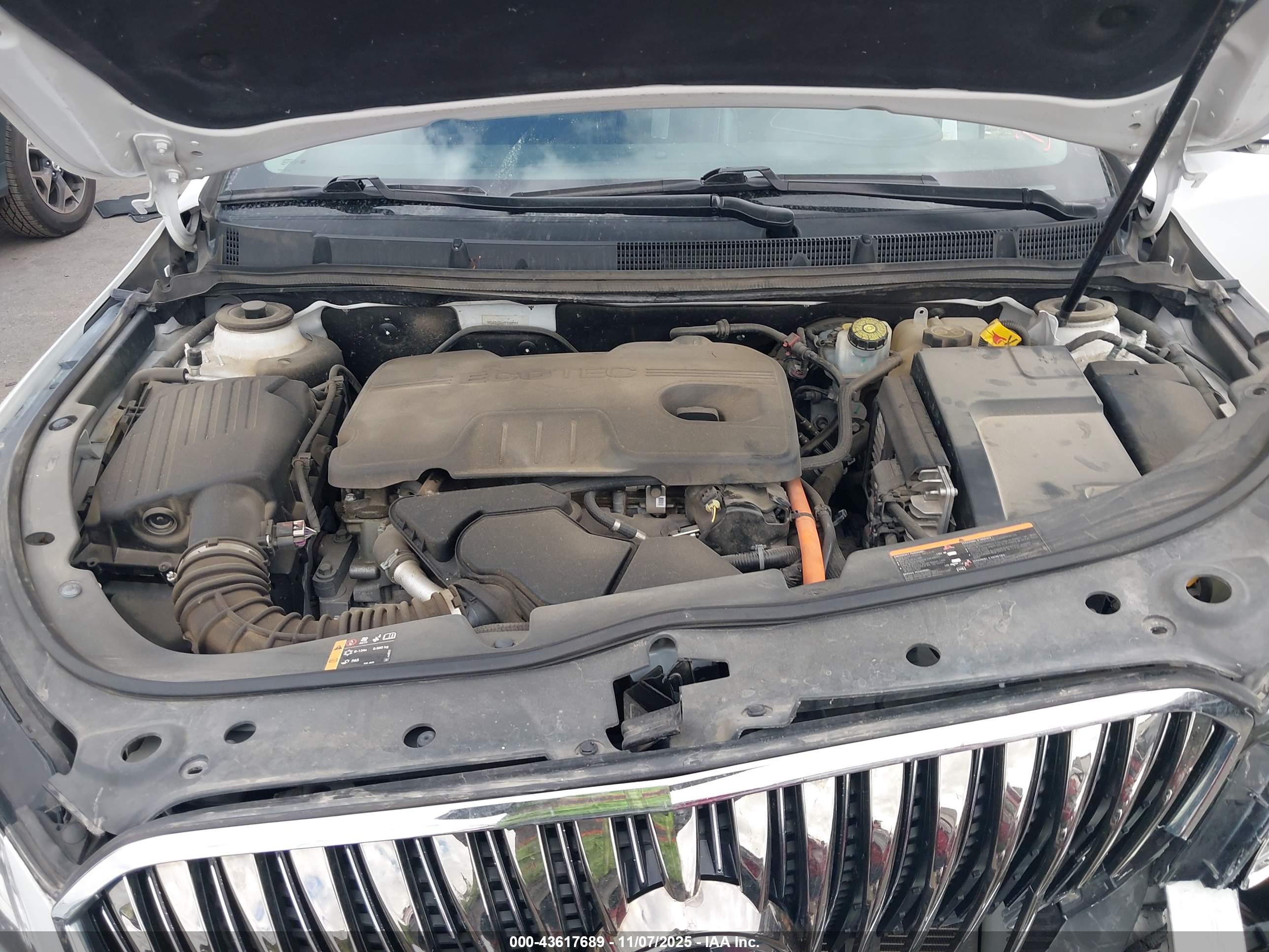 BUICK LACROSSE image 10