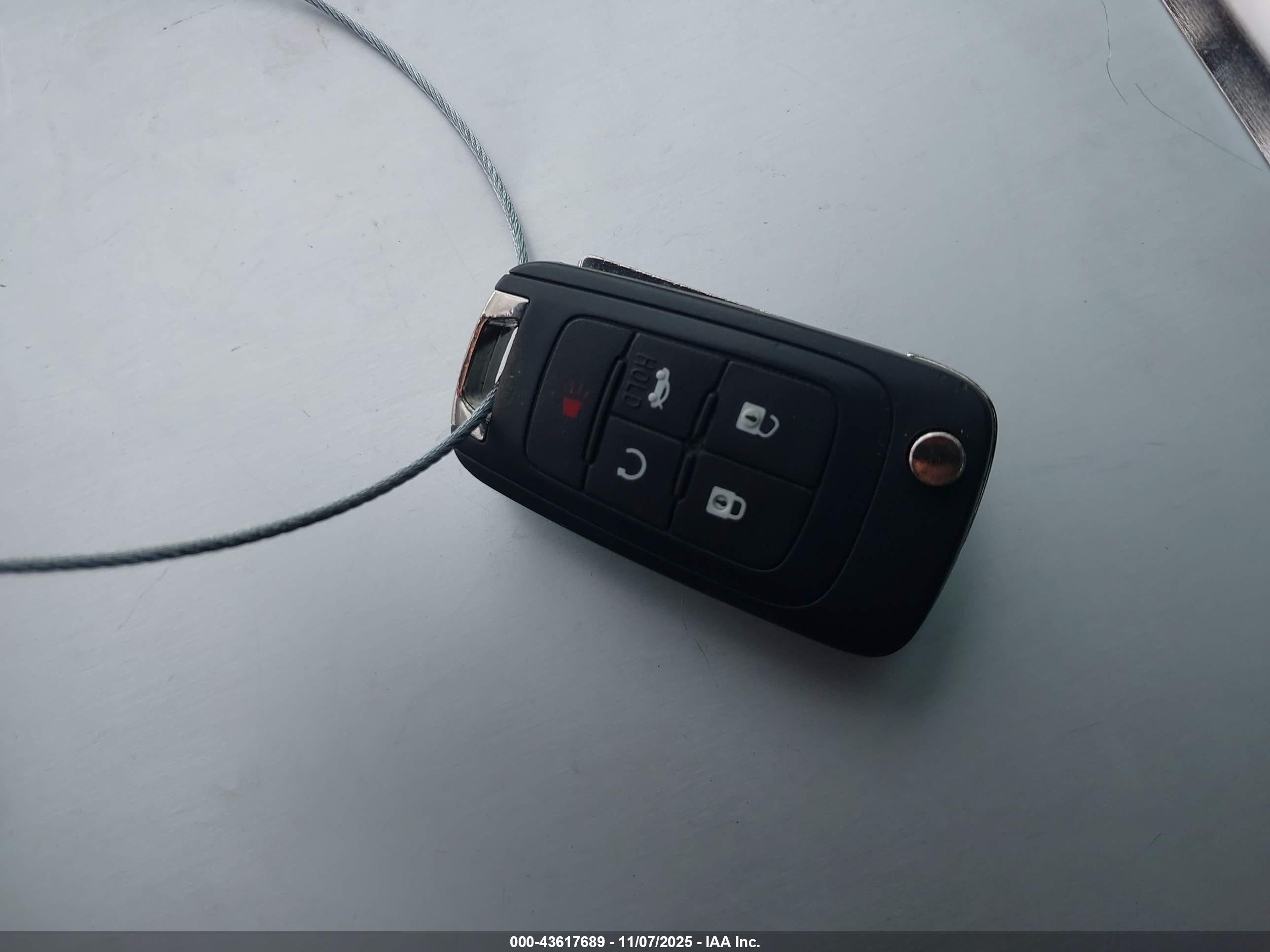 BUICK LACROSSE image 11