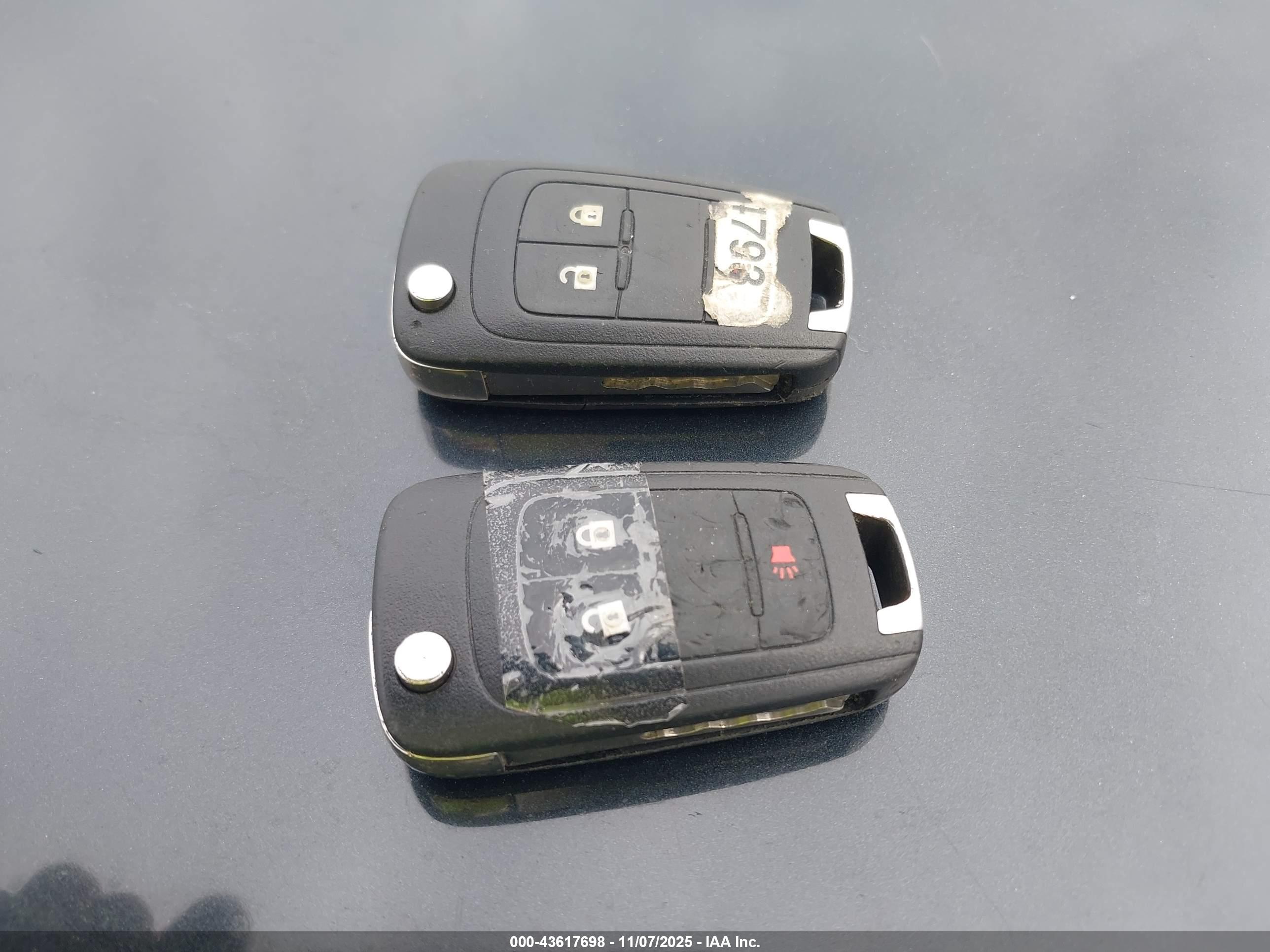 CHEVROLET EQUINOX image 11
