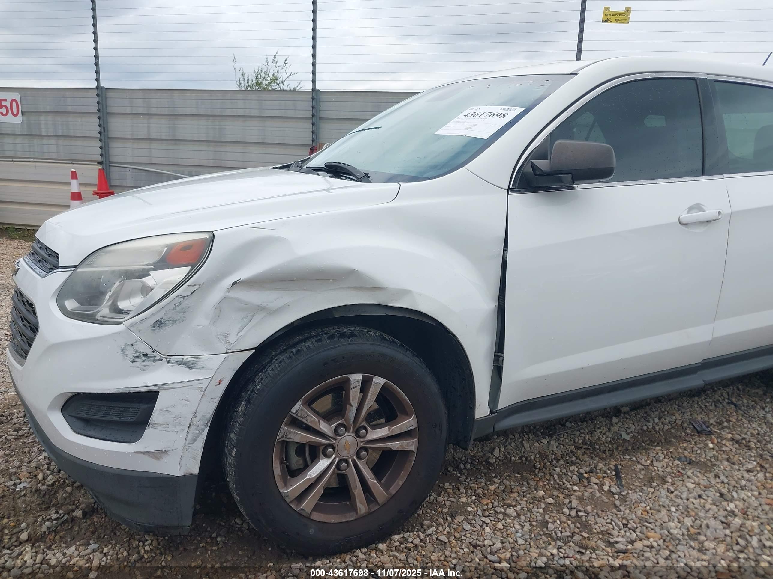 CHEVROLET EQUINOX image 6
