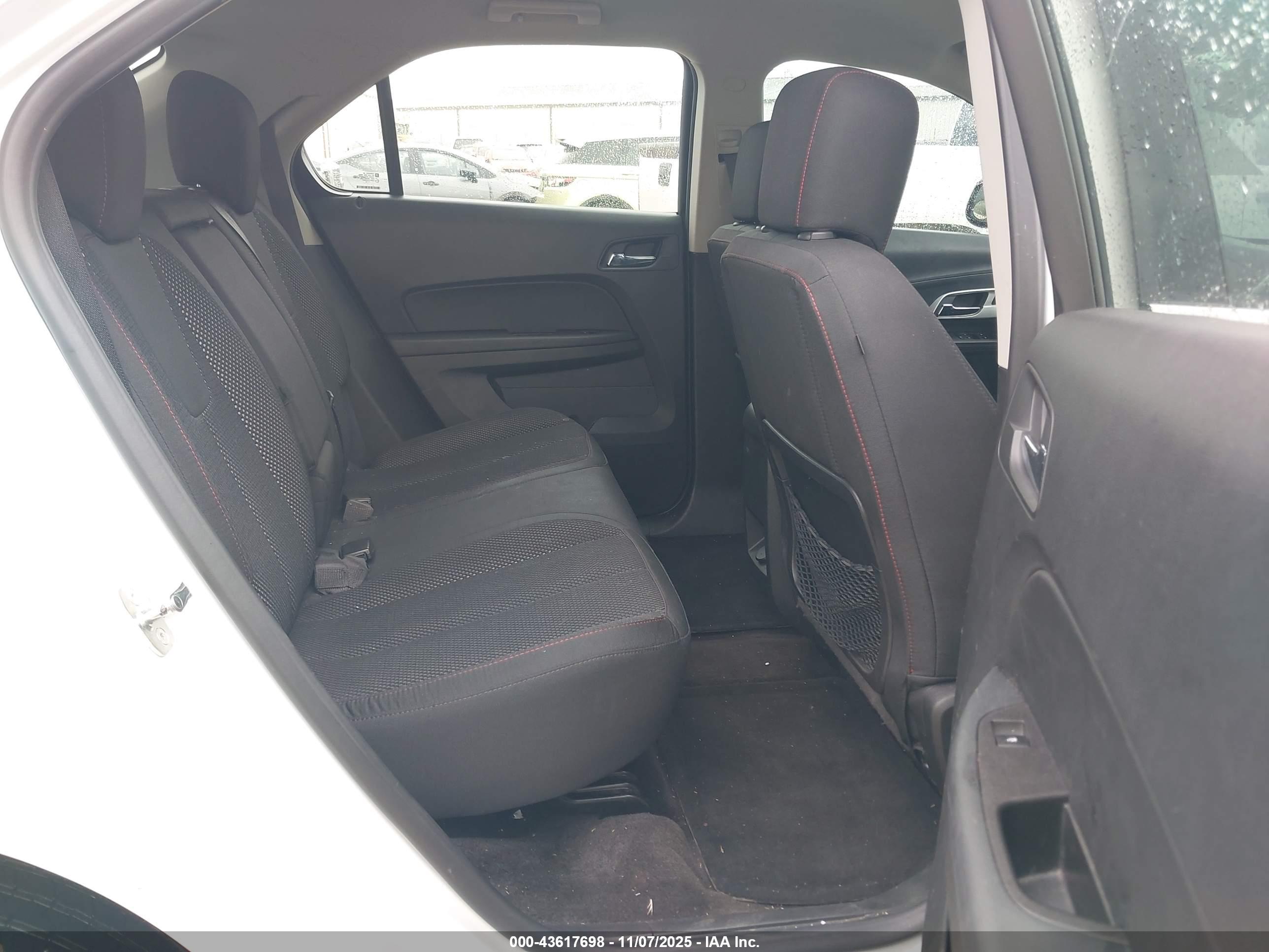CHEVROLET EQUINOX image 8