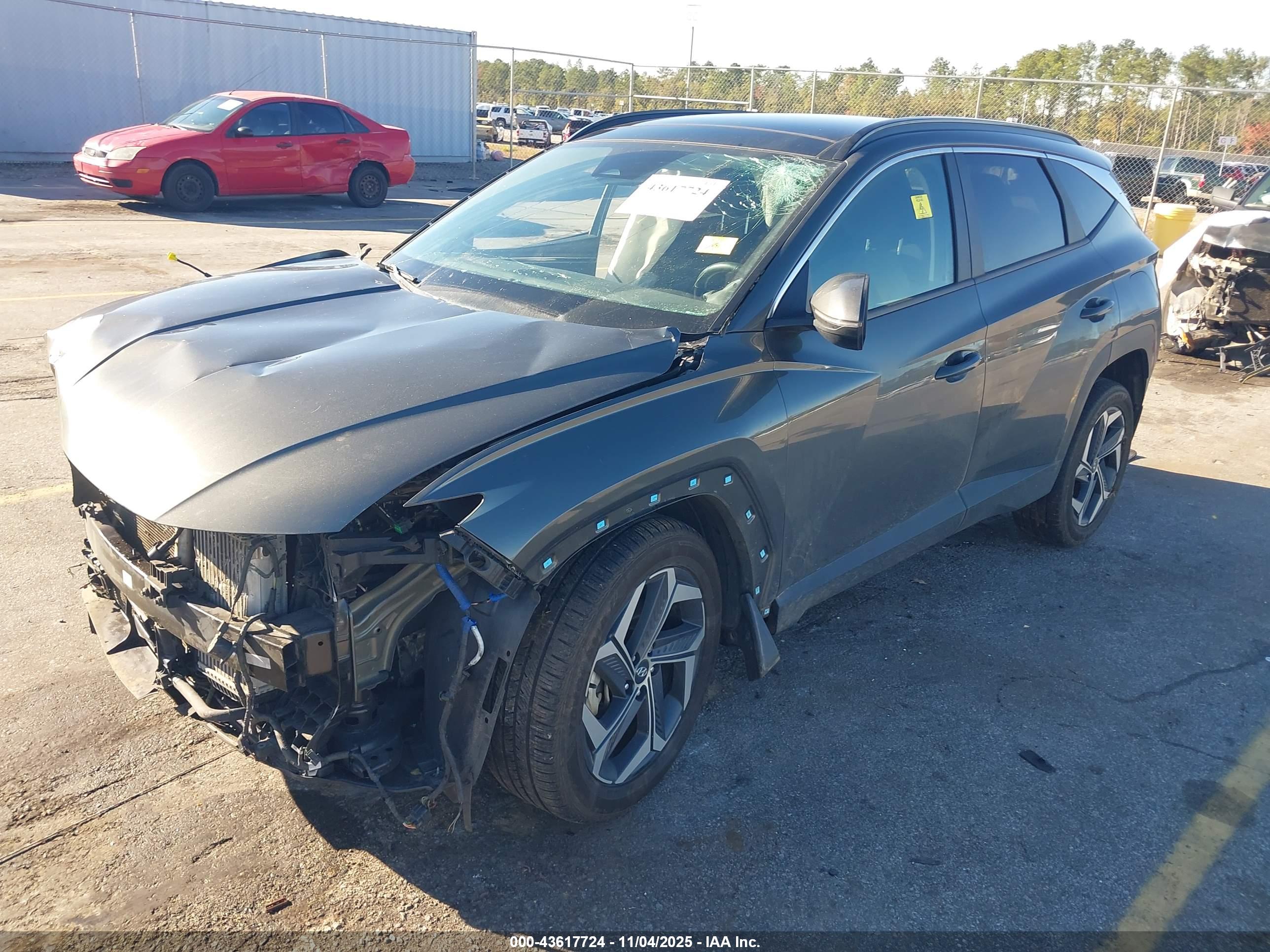 HYUNDAI TUCSON image 2