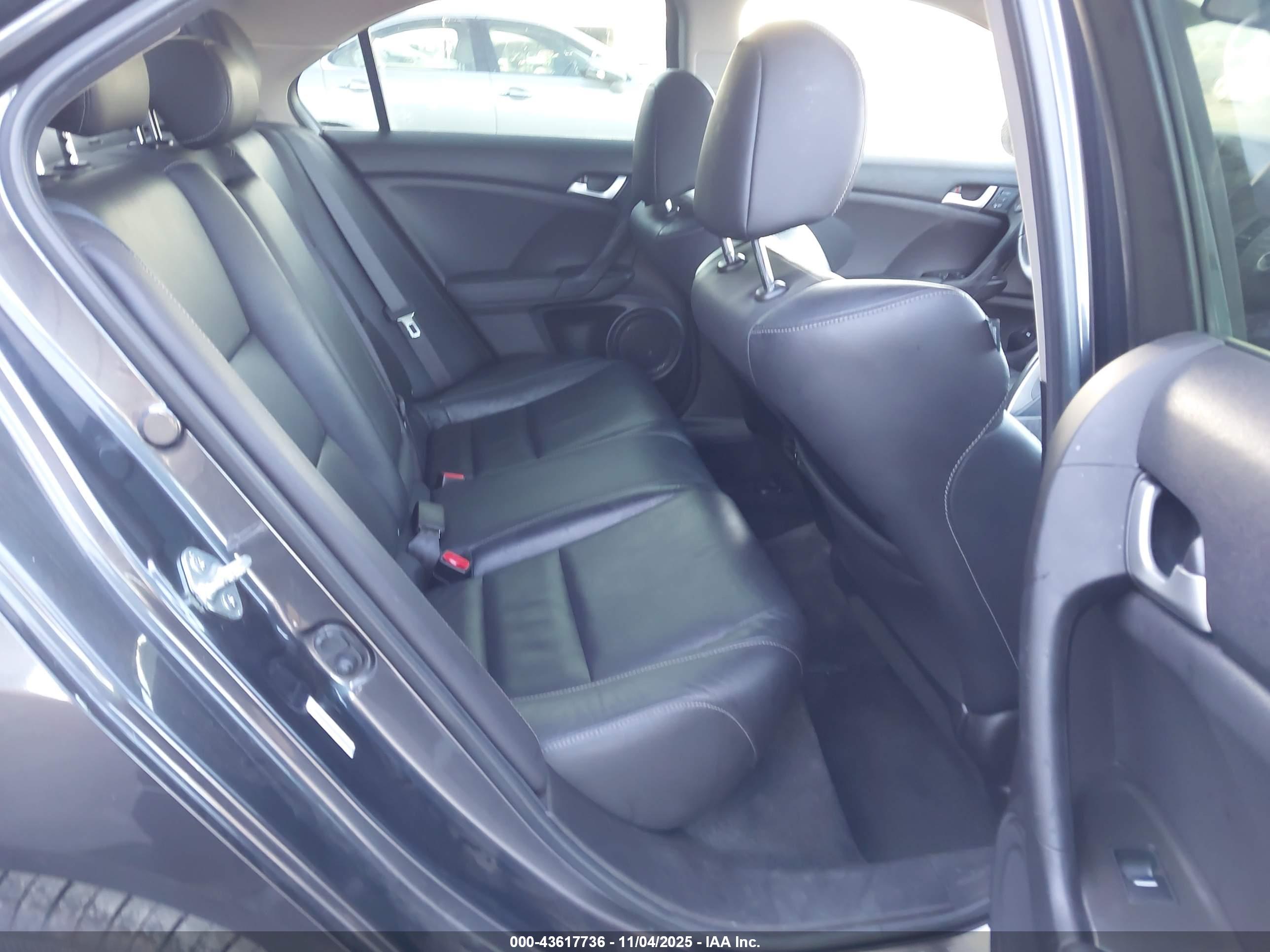 ACURA TSX image 8