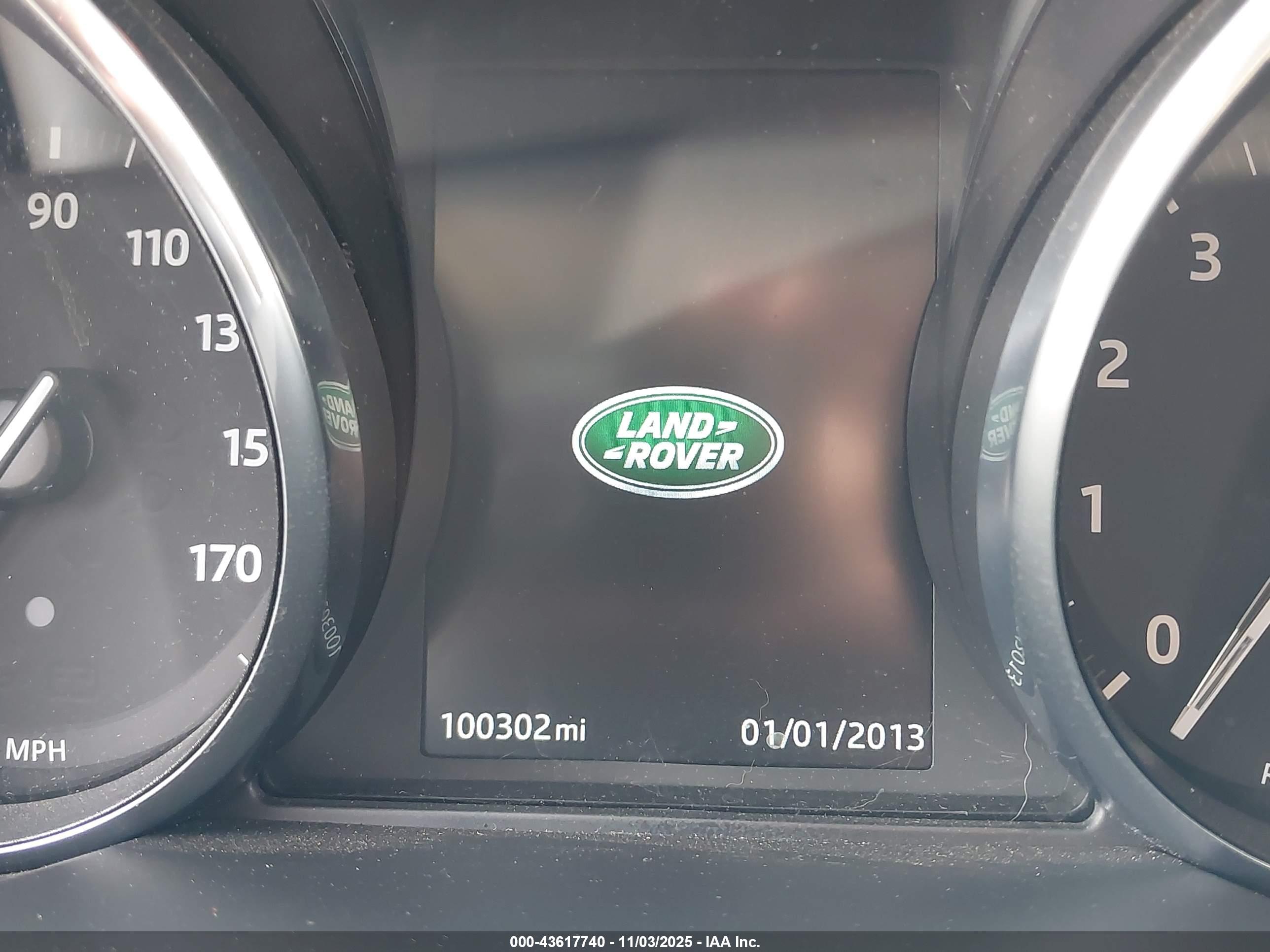 LAND ROVER image 7